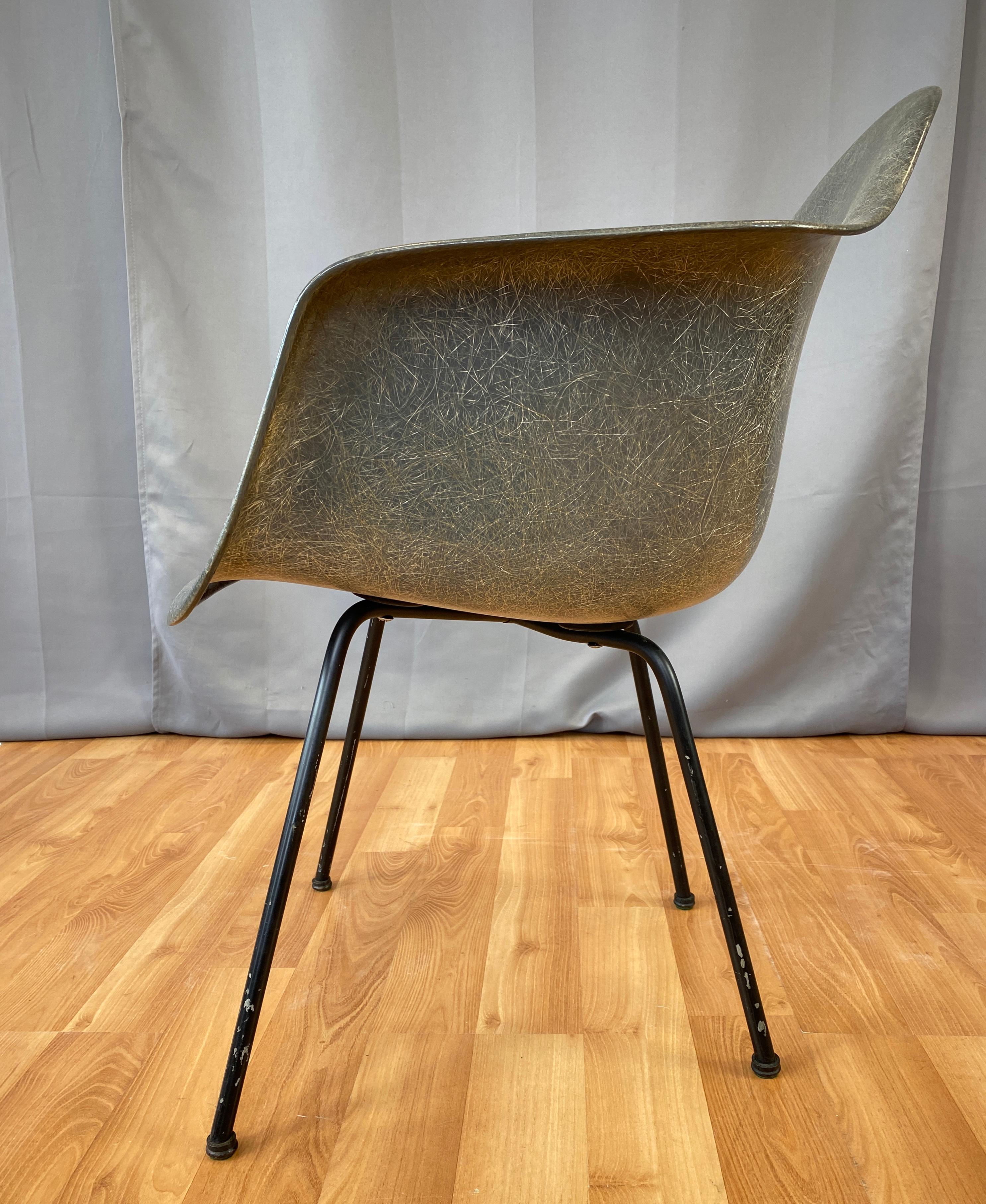 Mid-20th Century 1st Generation Zenith Plastic Rope Edge Chair, Charles Eames for Herman Miller A