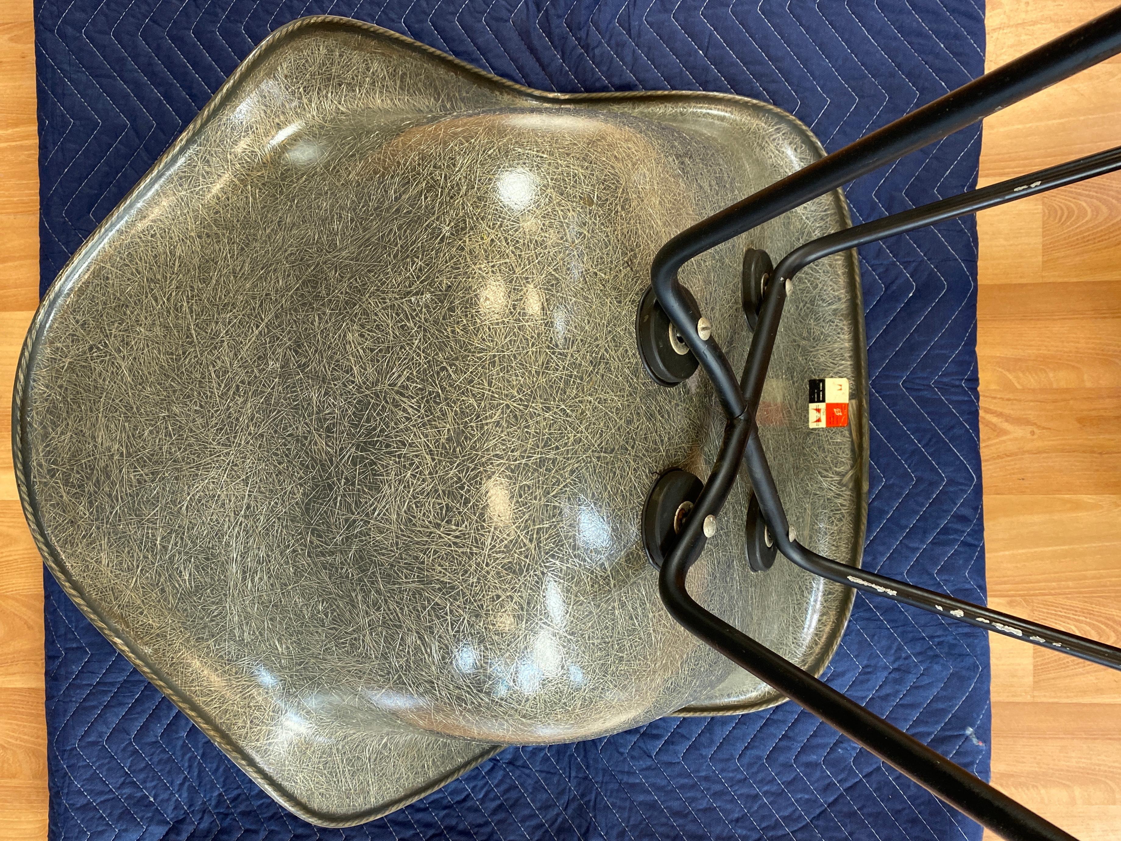 1st Generation Zenith Plastic Rope Edge Chair, Charles Eames for Herman Miller B 9