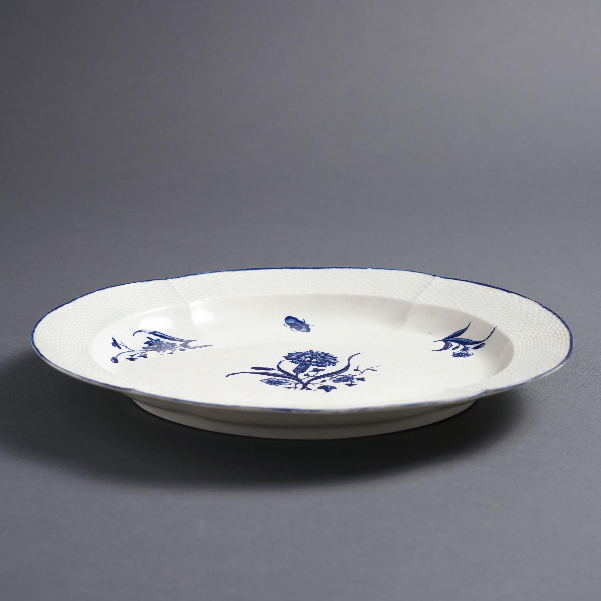 Britannique Plat Worcester de la 1ère période par Royal Worcester, 1768-70 en vente