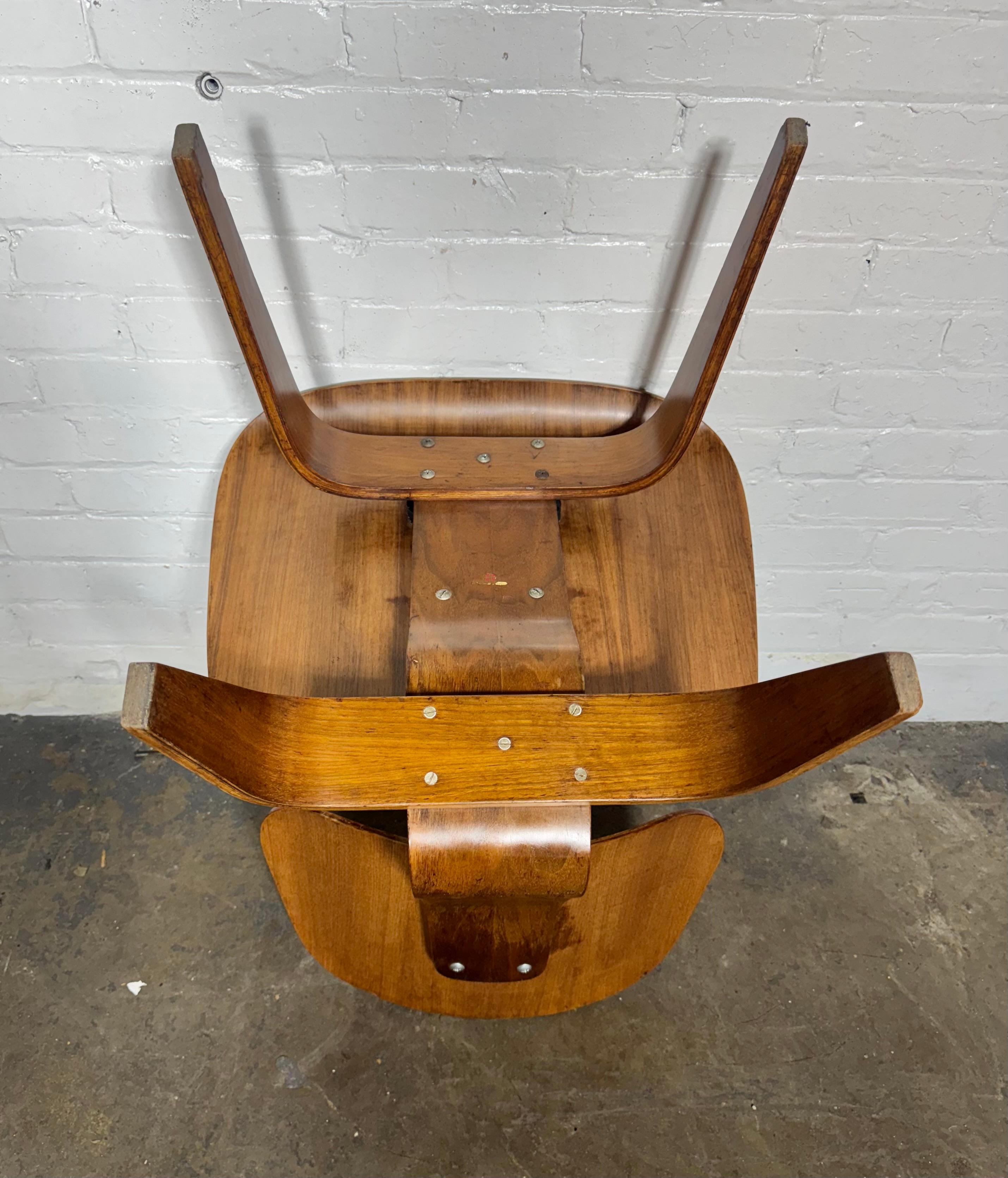 Mid-Century Modern 1st Year Production Charles Eames L C W 'Lounge Chair' Earliest Label (RED CROSS For Sale