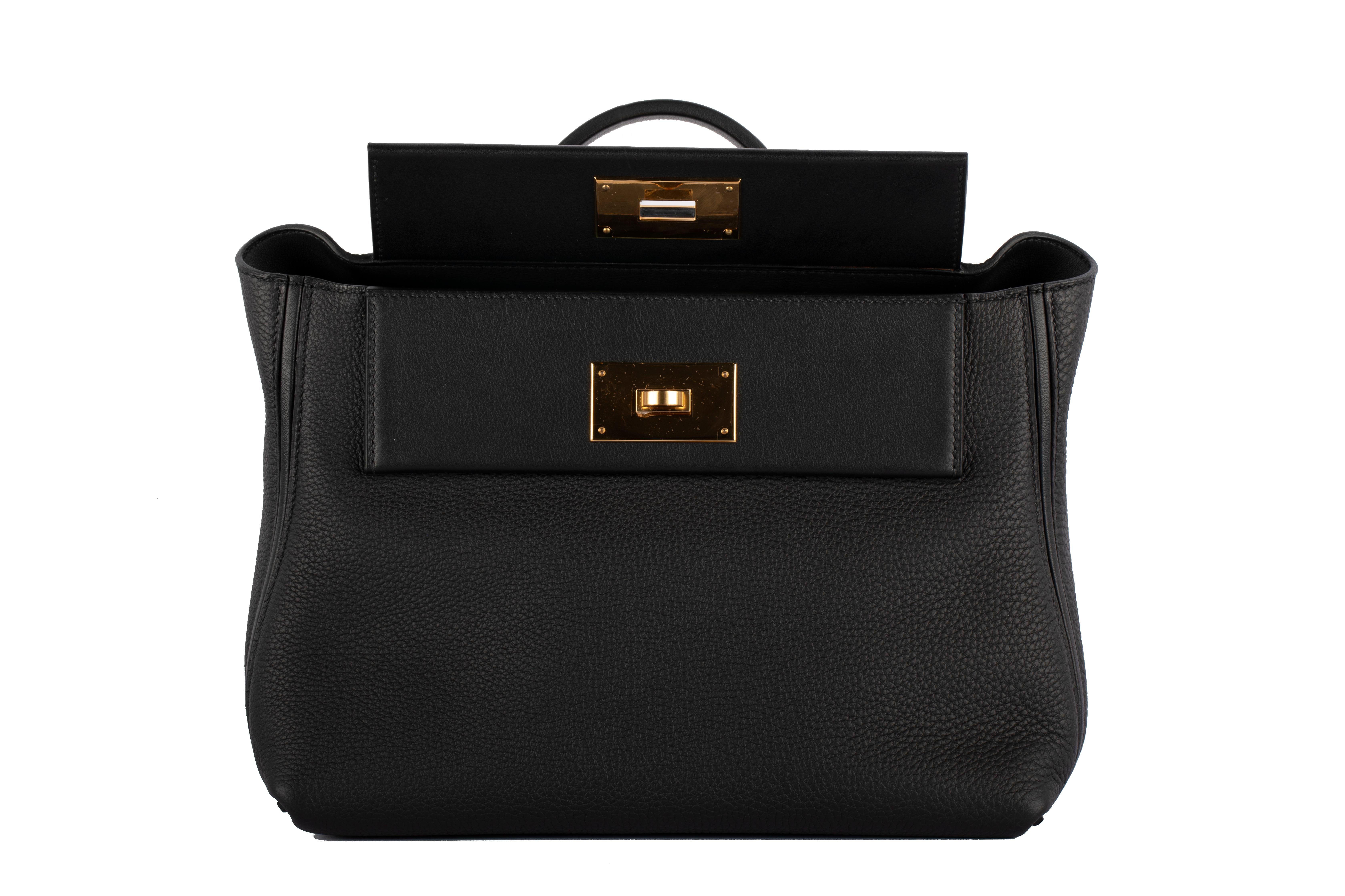 1stdibs Exclusive Hermes 2424 29cm Black Taurillon Maurice & Swift Gold Hardware In New Condition For Sale In Sydney, New South Wales