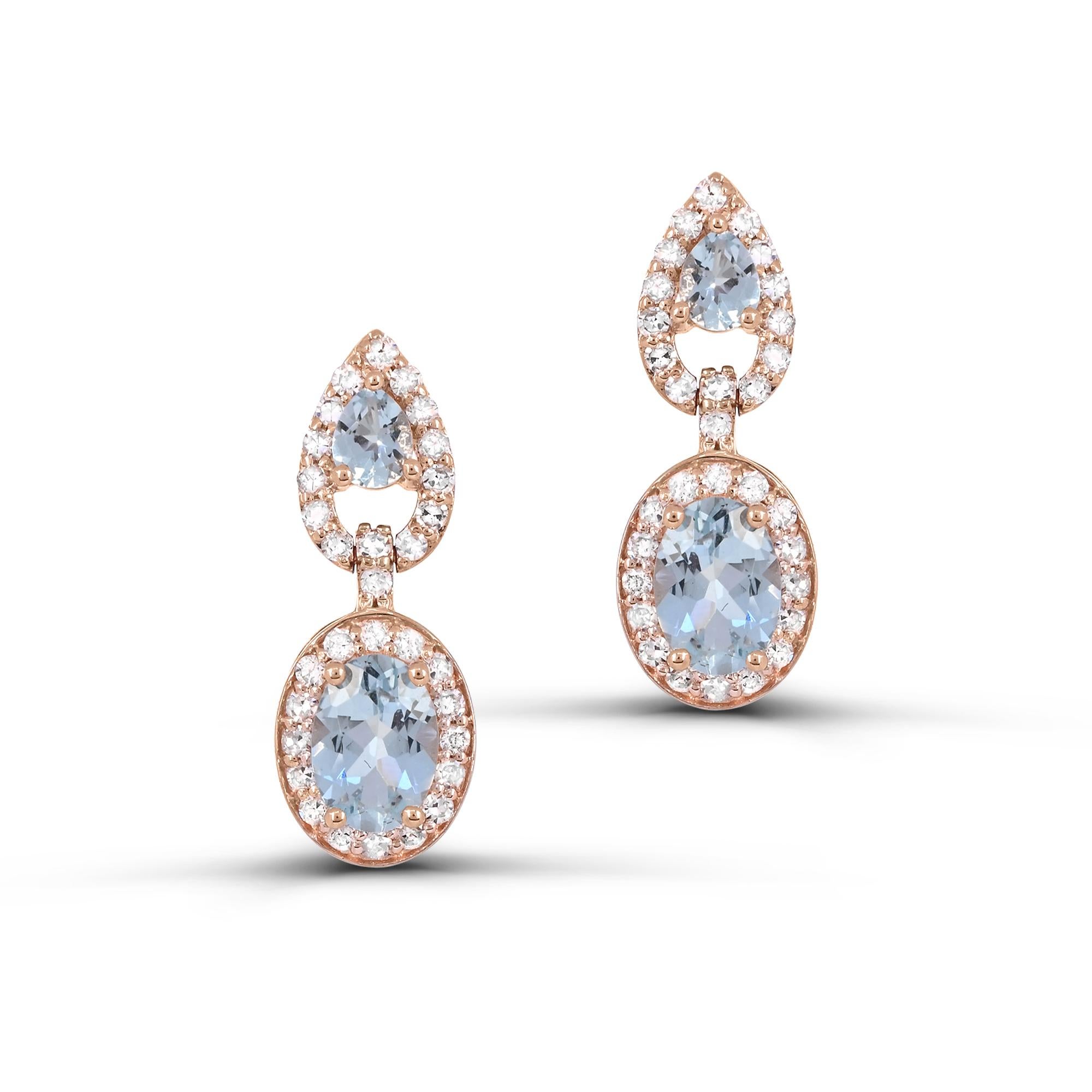 Erhöhen Sie Ihren Stil mit unseren exquisiten 2,48 Karat Aquamarin und Diamanten akzentuiert Tropfen Ohrringe in 14K Rose Gold. Diese Ohrringe aus luxuriösem 14-karätigem Roségold bestehen aus einem Aquamarin im Birnen- und einem im Ovalschliff, die