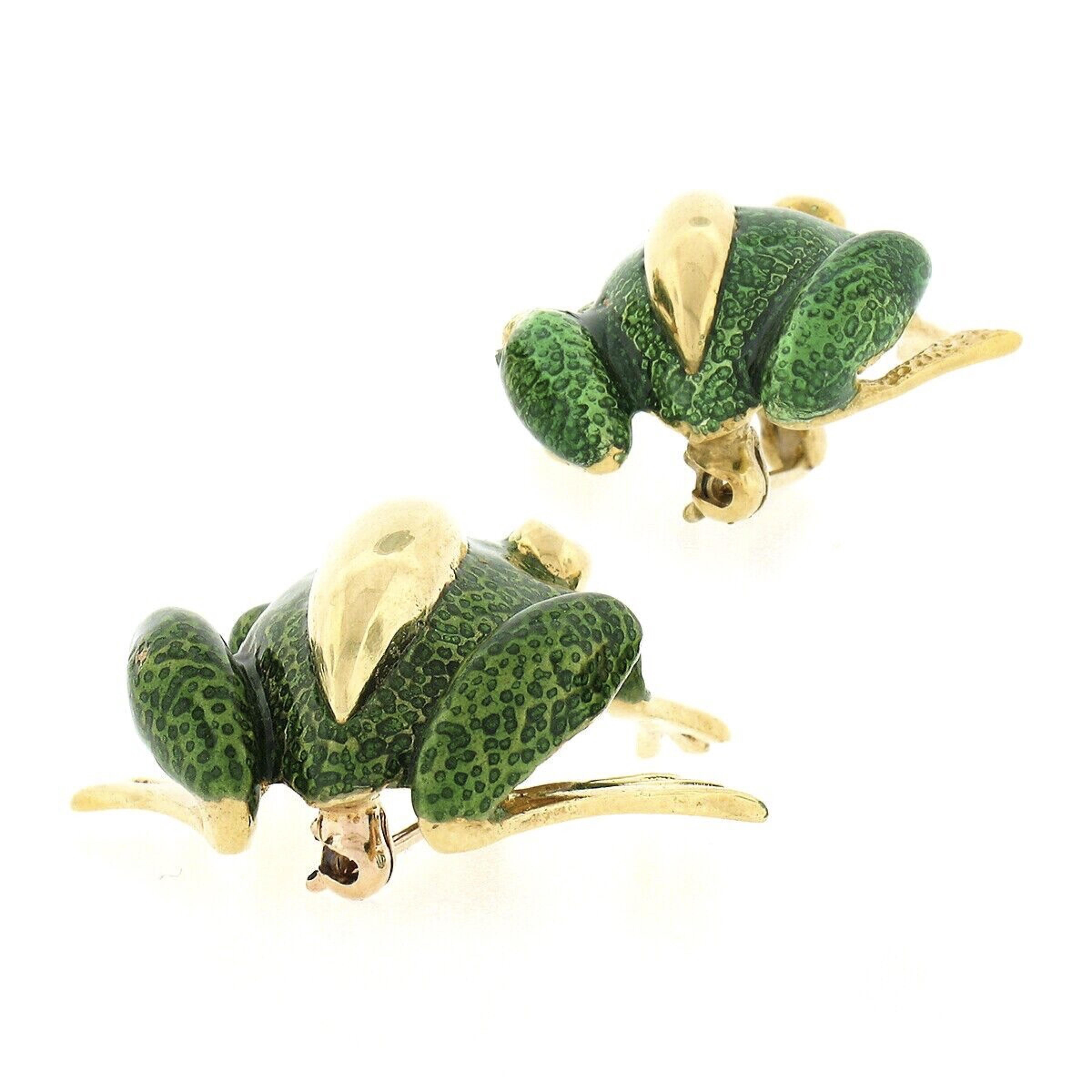 Round Cut (2) 18k Gold Pair Of Textured Green Enamel Mother & Baby Frog Diamond Pin Brooch For Sale