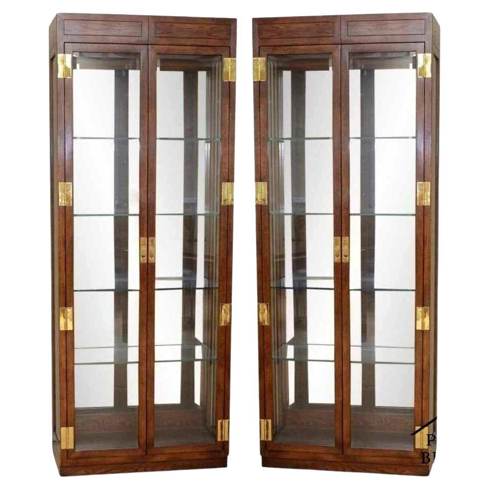 Henredon Scene One Display Cabinets Etageres - A Pair For Sale