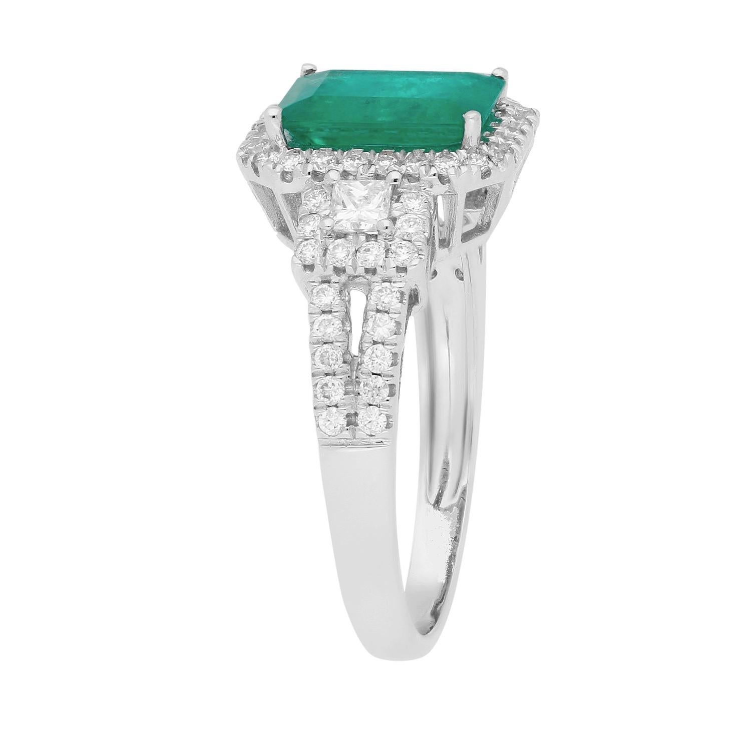 Art Deco 2 2/5 Carat Emerald and Diamond 18 Karat White Gold Engagement Ring