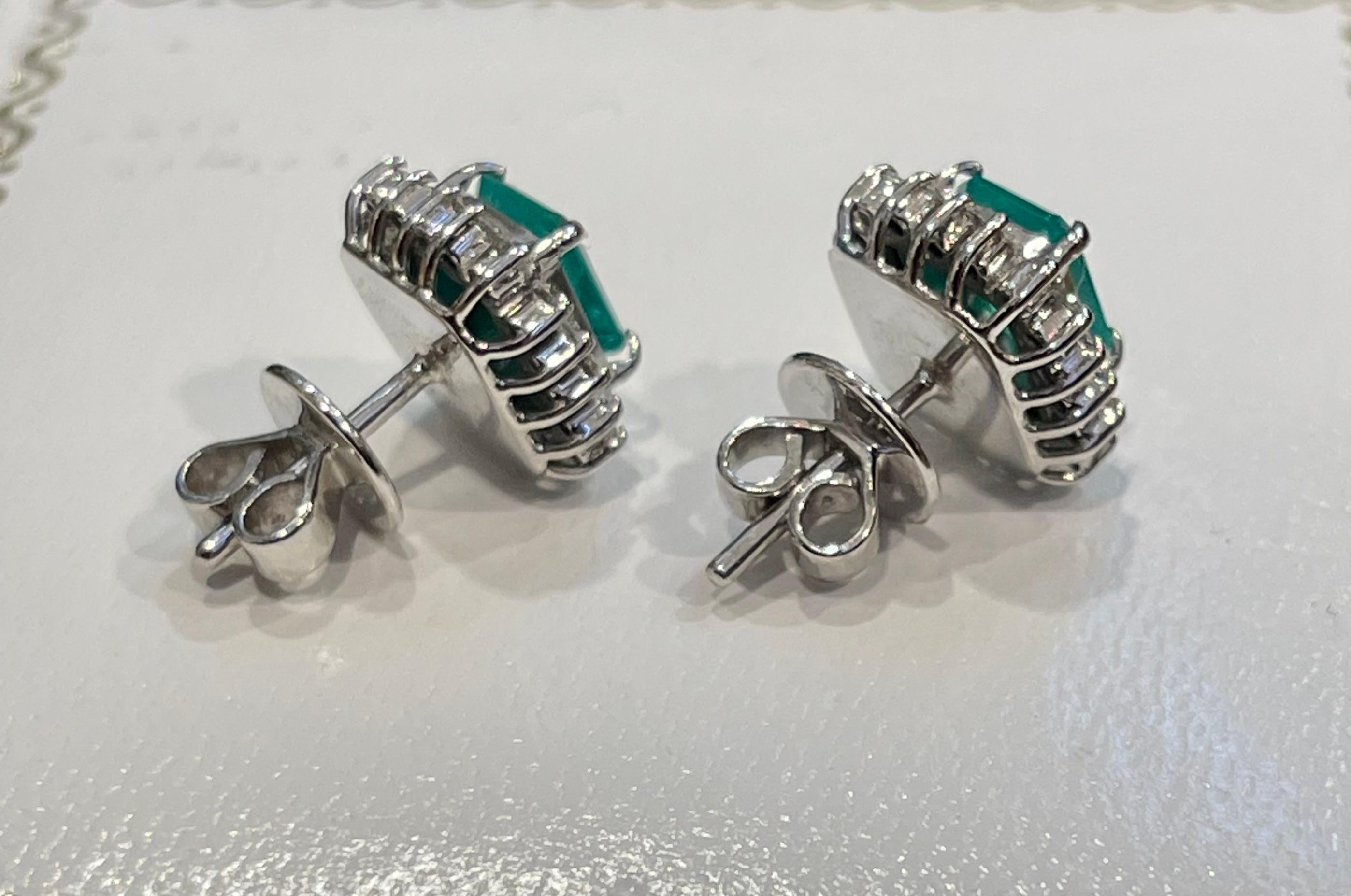 2. 25 Karat kolumbianischer Smaragd im Smaragdschliff & Diamant-Ohrringe 18 Karat Weißgold Damen