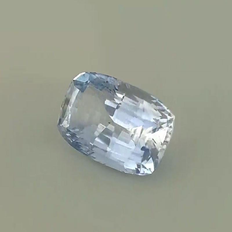 2 3/4 Carat Cushion Bluish Violet Sapphire GIA In New Condition For Sale In San Francisco, CA