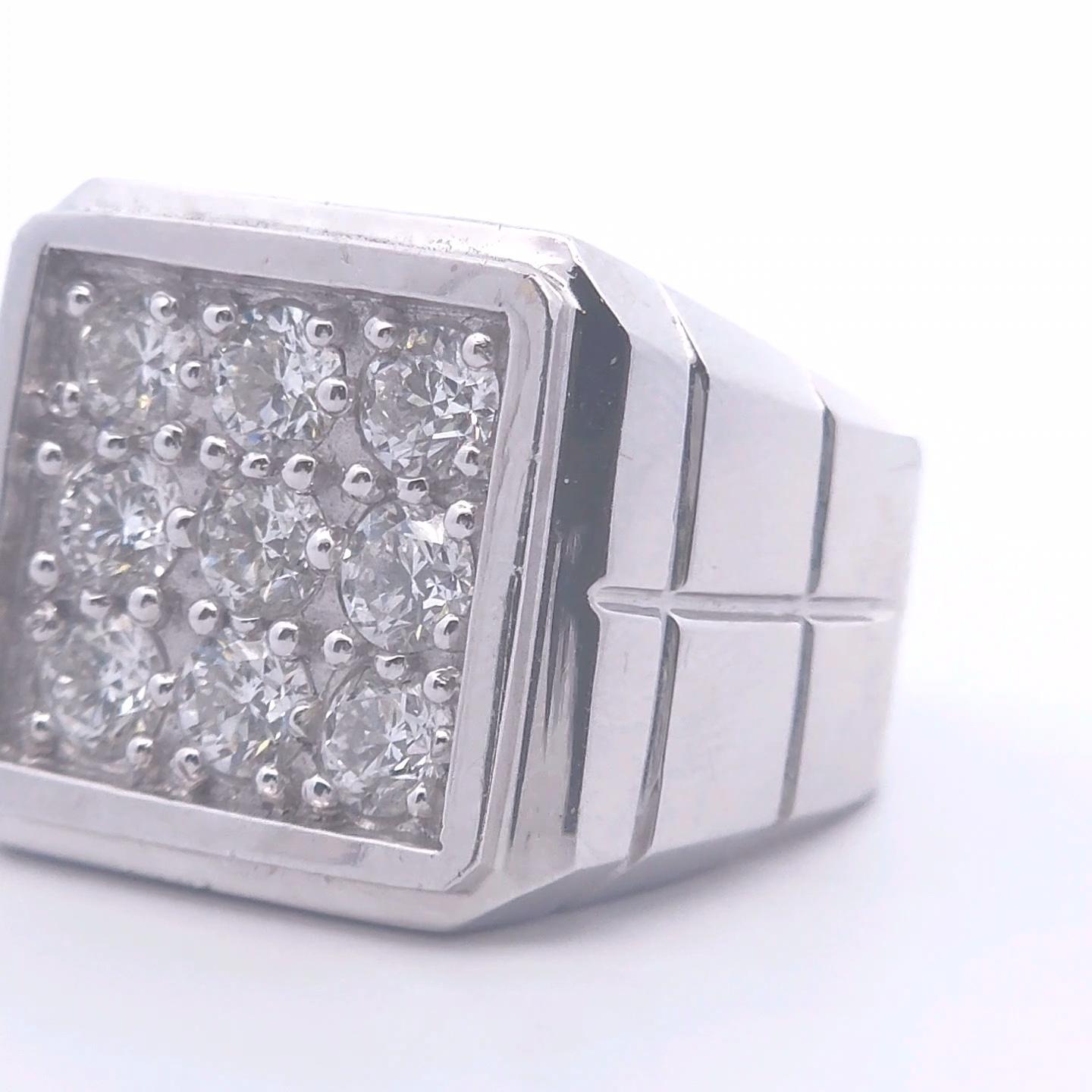2 3/4 Carat Diamond Men's Ring in 18k Gold In New Condition In Tustin, CA