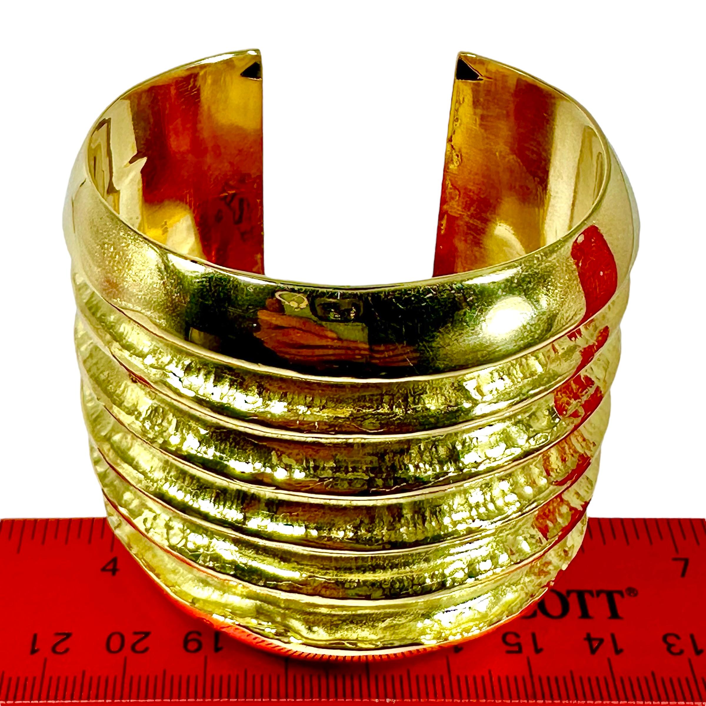 2 3/8 Inches Wide Vintage 18K Yellow Gold Cuff Bracelet with Open Back For Sale 8