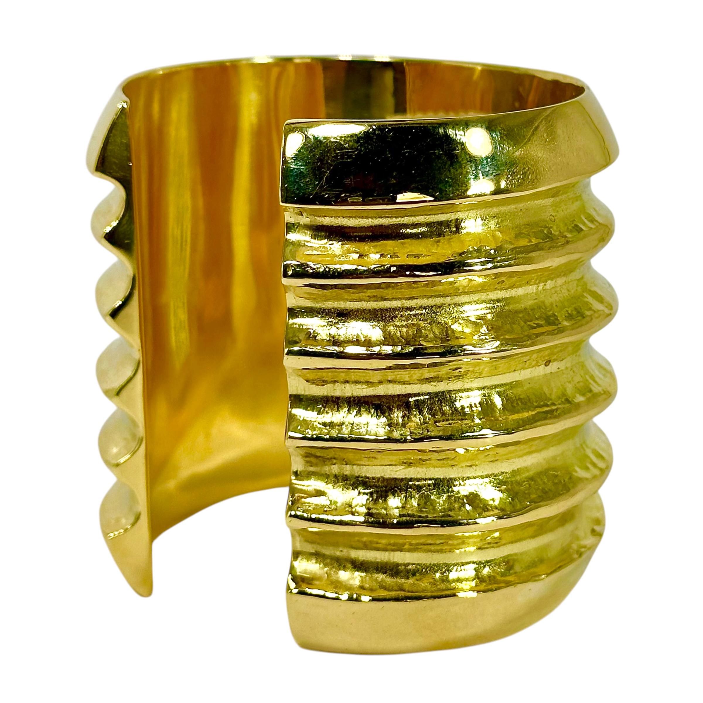 2 3/8 Inches Wide Vintage 18K Yellow Gold Cuff Bracelet with Open Back For Sale 3