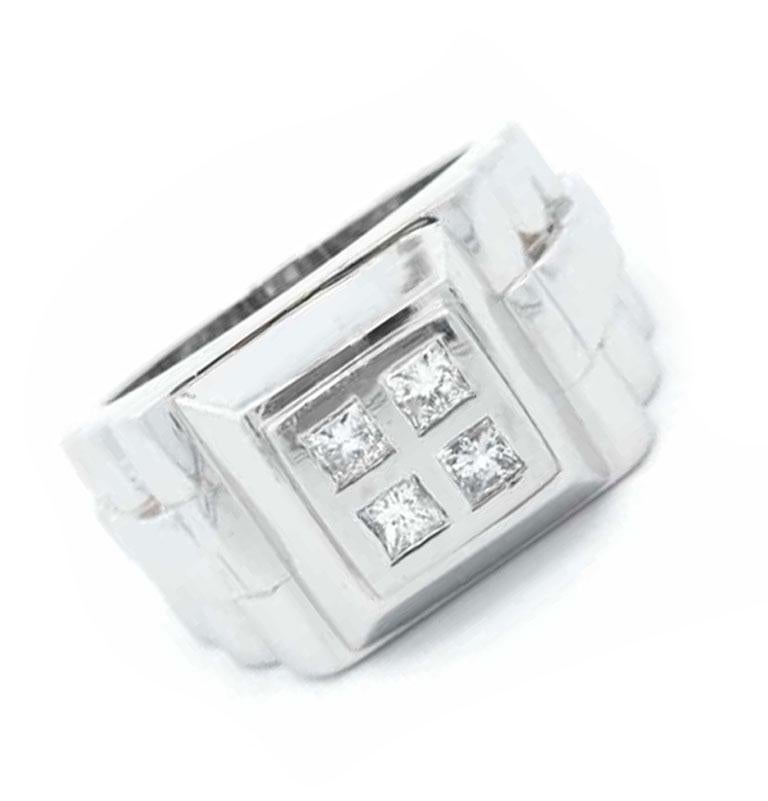 Taglio princess Anello da uomo con diamante di design da 2/3 carati in platino in vendita