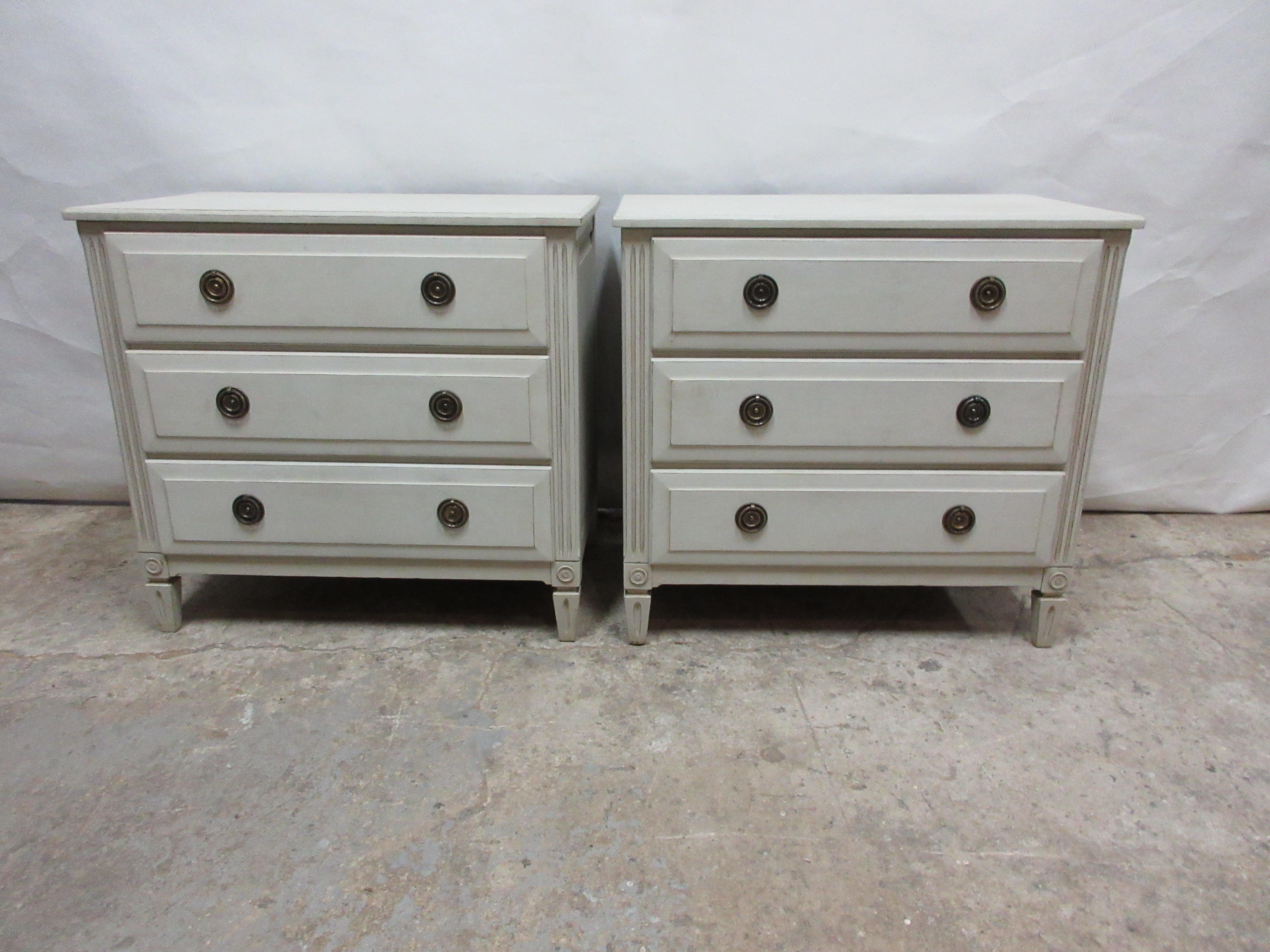 2-3 Drawer Gustavian Chest of Drawers In Good Condition In Hollywood, FL