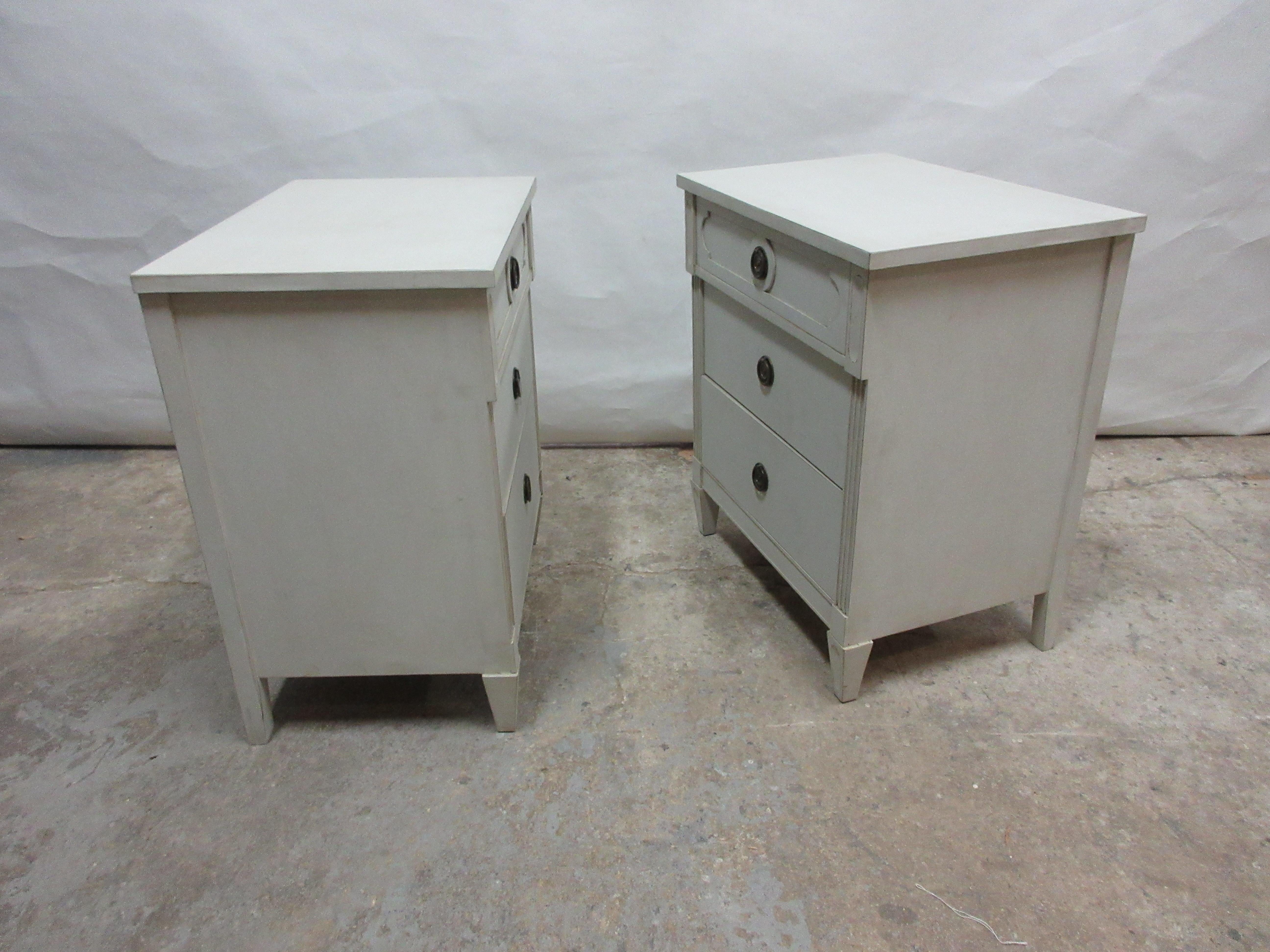 2-3 Drawer Gustavian Chests In Good Condition In Hollywood, FL