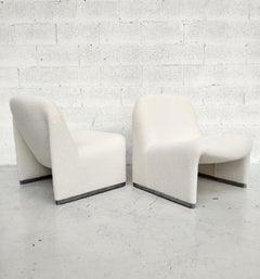 2 sillas Alky bouclè blanco renovado Giancarlo Piretti para Anonima Castelli años 70