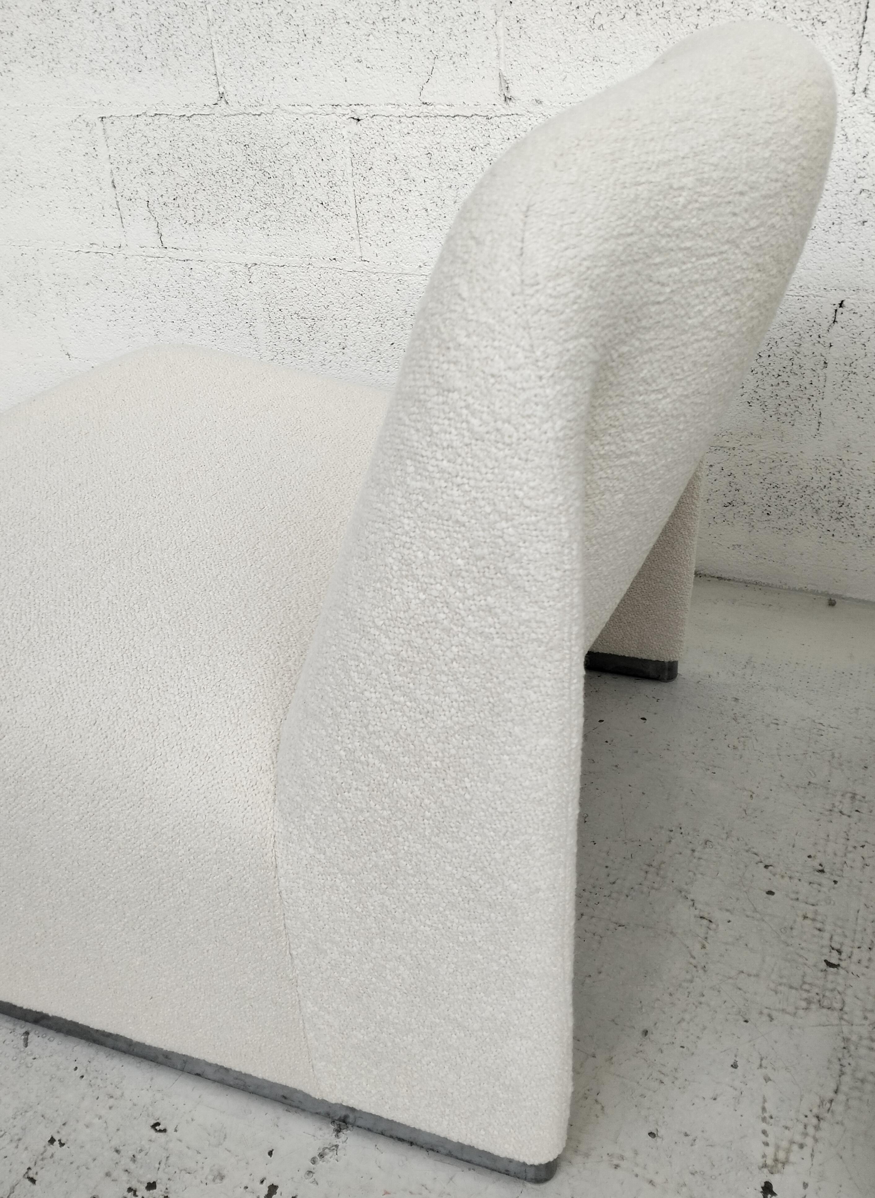 2 Alky chairs renewed white bouclè Giancarlo Piretti for Anonima Castelli  70s For Sale 2