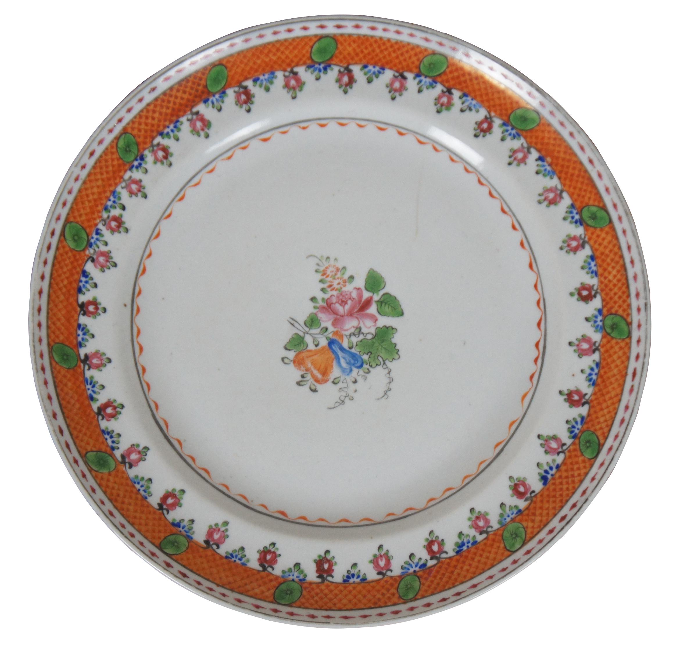 2 Antique 18th Century Chinese Export Qianlong Famille Dinner Charger Plates In Good Condition For Sale In Dayton, OH