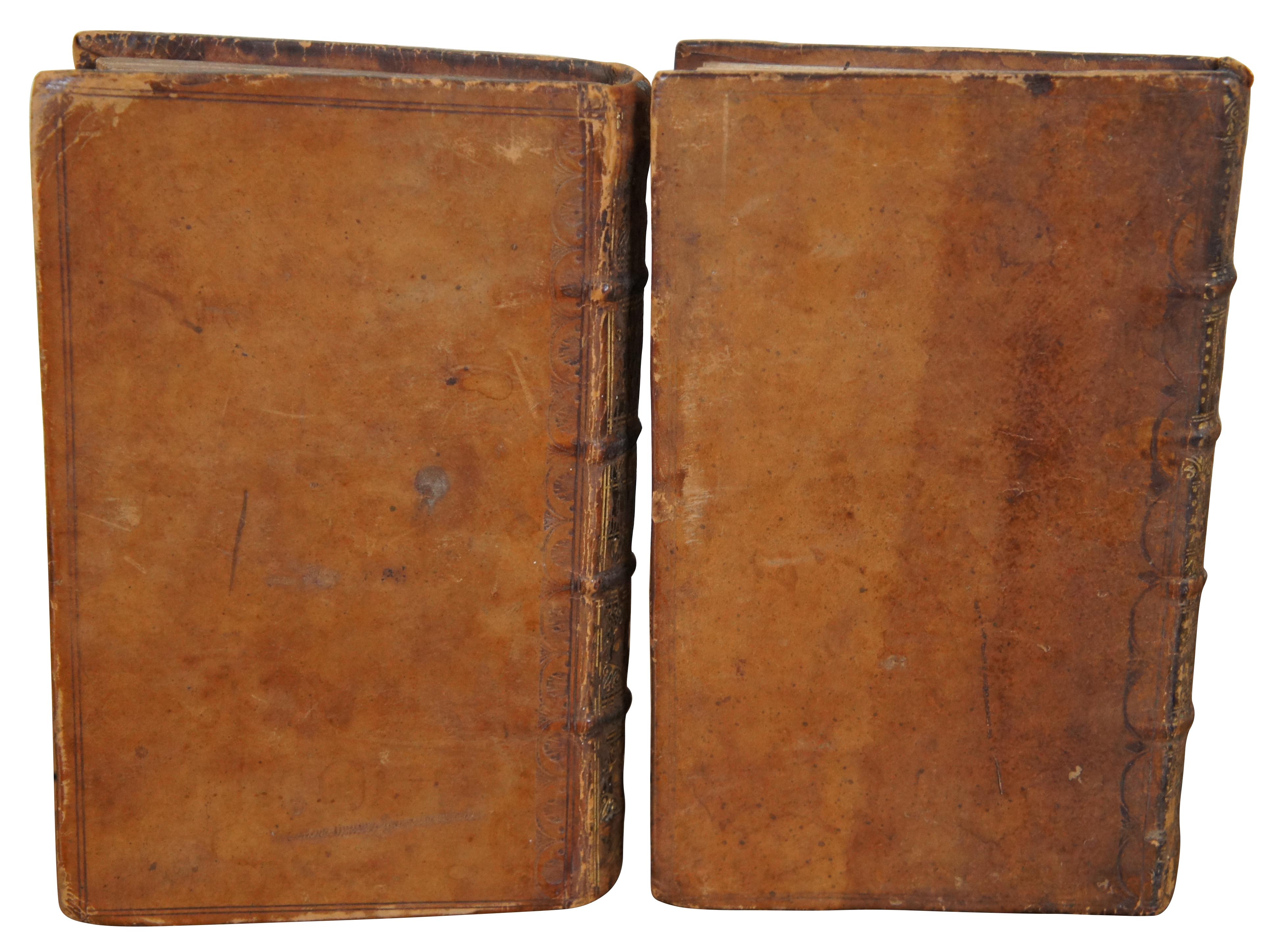 2 Antique 18th Century French Leather Books Livres Nouveau Jesus Testament In Good Condition For Sale In Dayton, OH