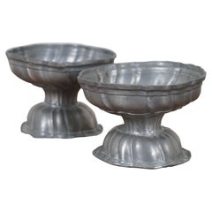 2 Antike 18. Jahrhundert Pewter Pedestal Master Salz Keller Trencher Schalen Tassen