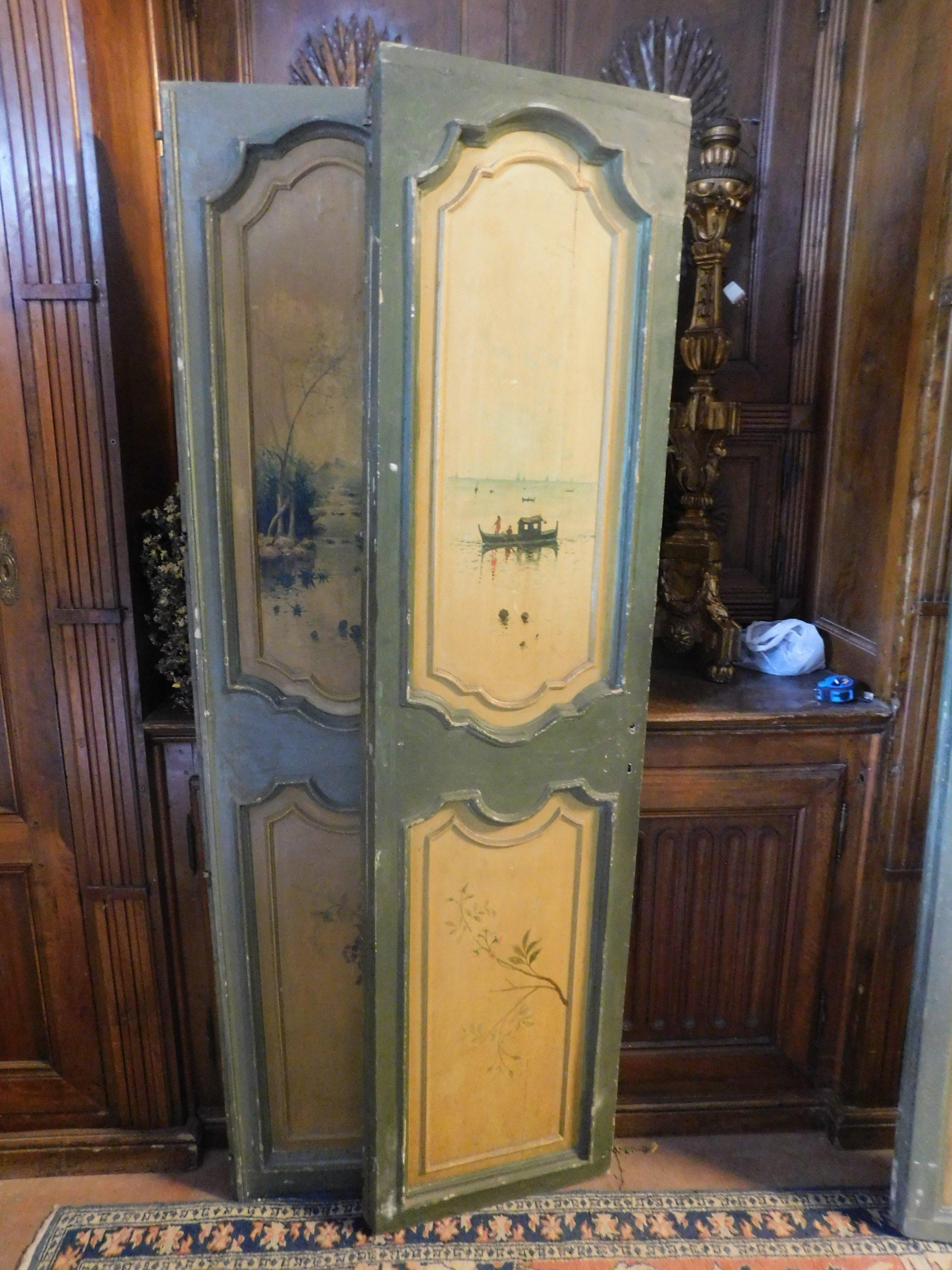 2 Antique Double Green and Yellow Lacquered Doors Painted Landscapes 1700, Italy In Good Condition For Sale In Cuneo, Italy (CN)