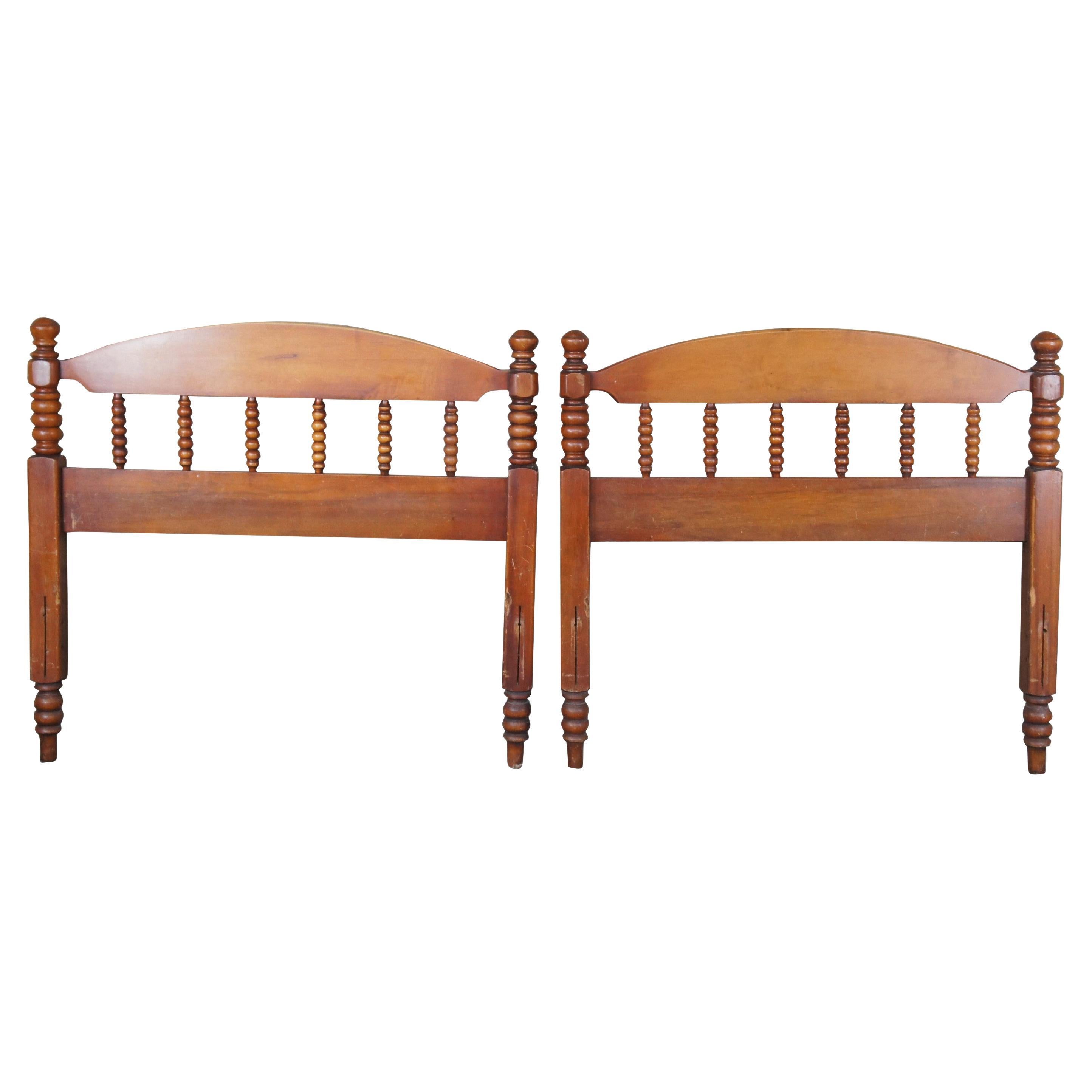 Valley Forge Baumritter Early American Maple Double Urm Poster Bed For