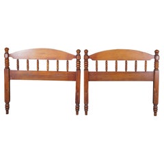 2 Antique Early American Country Twin Size Maple Ribbed Farmhouse Poster Beds
