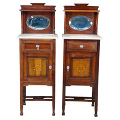 2 lavabos anciens de style édouardien en acajou, avec incrustations néoclassiques et miroir à plateau en marbre