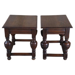 2 tables d'appoint anglaises anciennes d'appoint en chêne à quart-de-chaussée de style élisabéthain et jacobéen