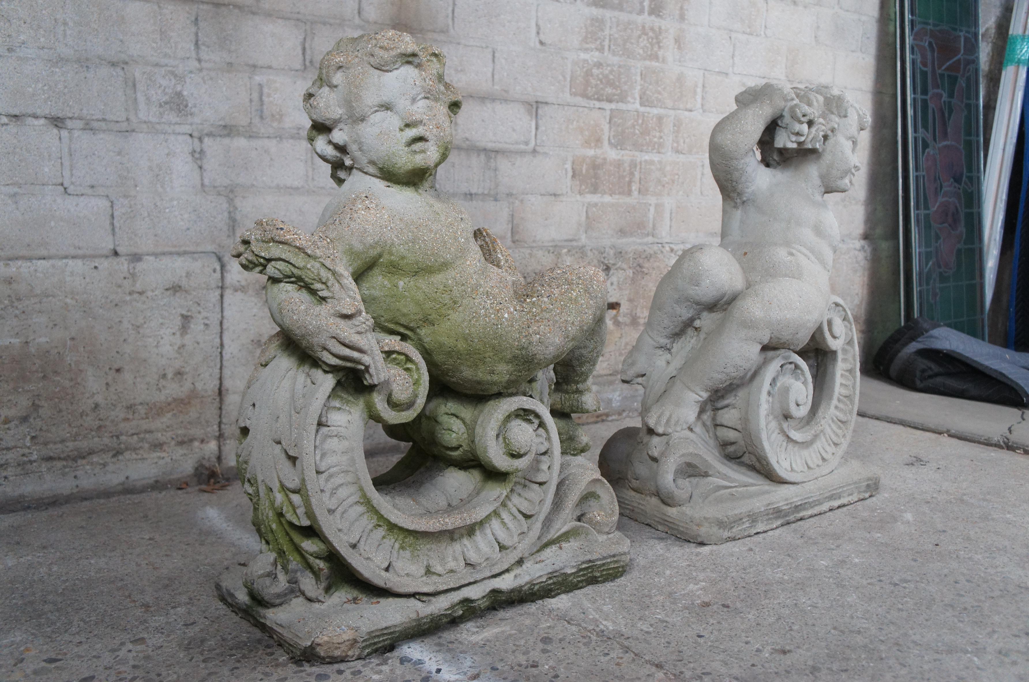 2 antike französische Liegestühle und Gartenstatuen aus Betonstein mit Putten aus Cherub, 30