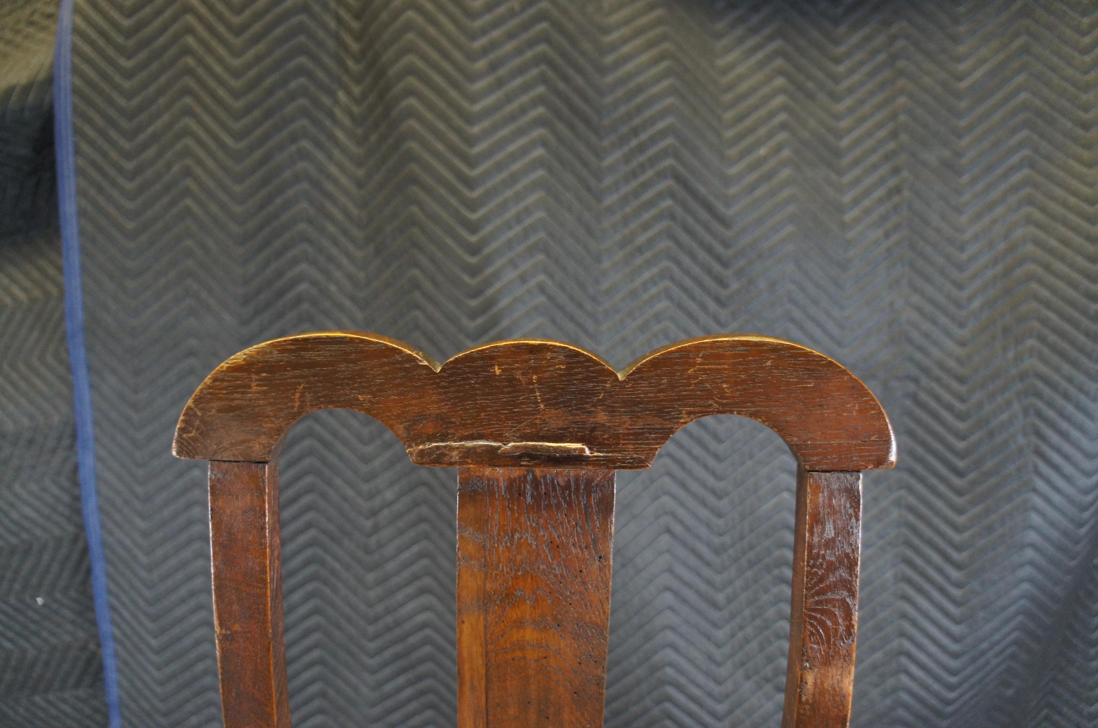 2 antike deutsche Barock-Esszimmerstühle aus geschnitzter Eiche und Mahagoni mit Intarsien im Angebot 8