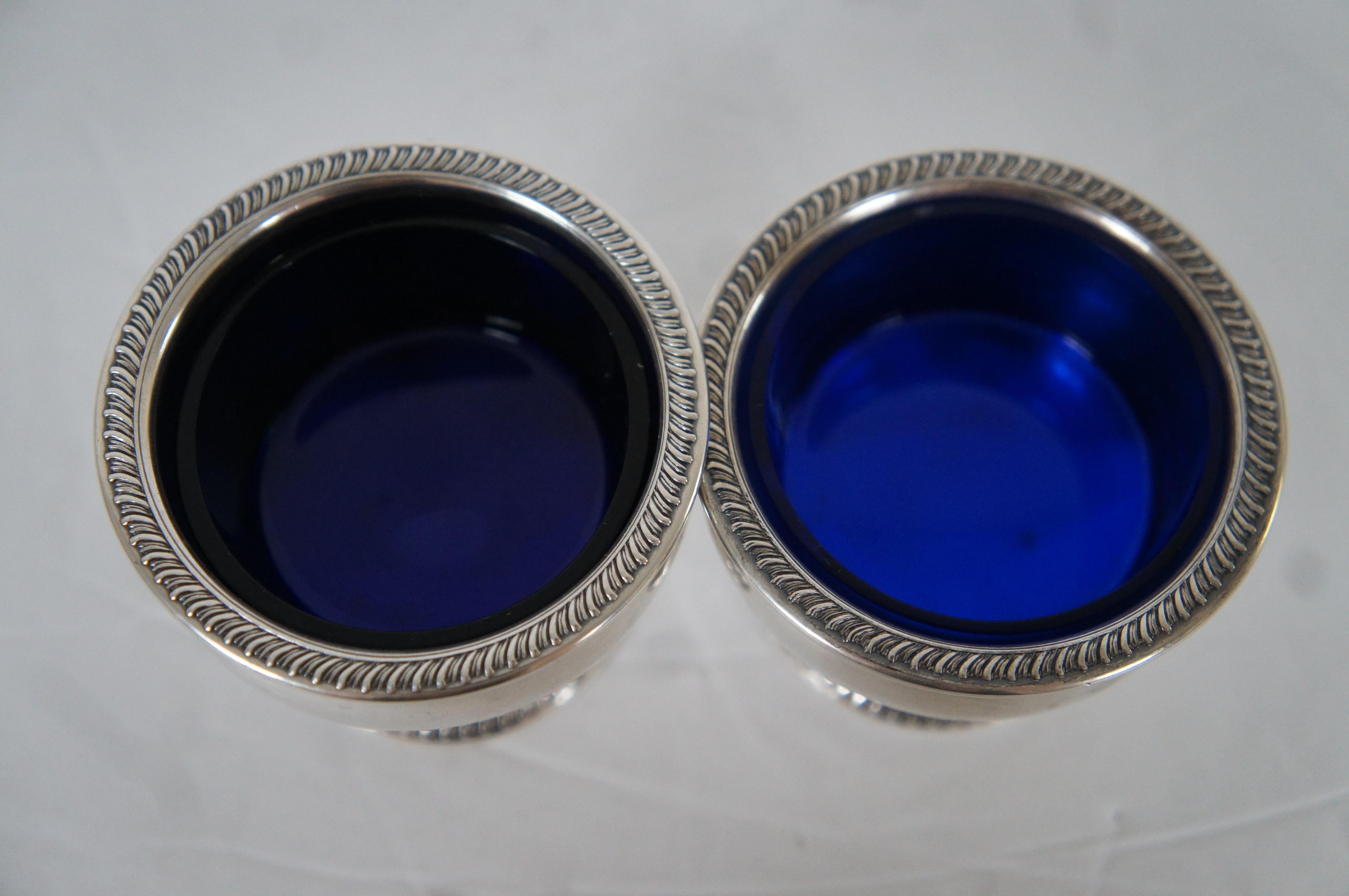 2 Antique Hirsch 486 Sterling Silver & Cobalt Glass Footed Salt Cellars 133g In Good Condition In Dayton, OH