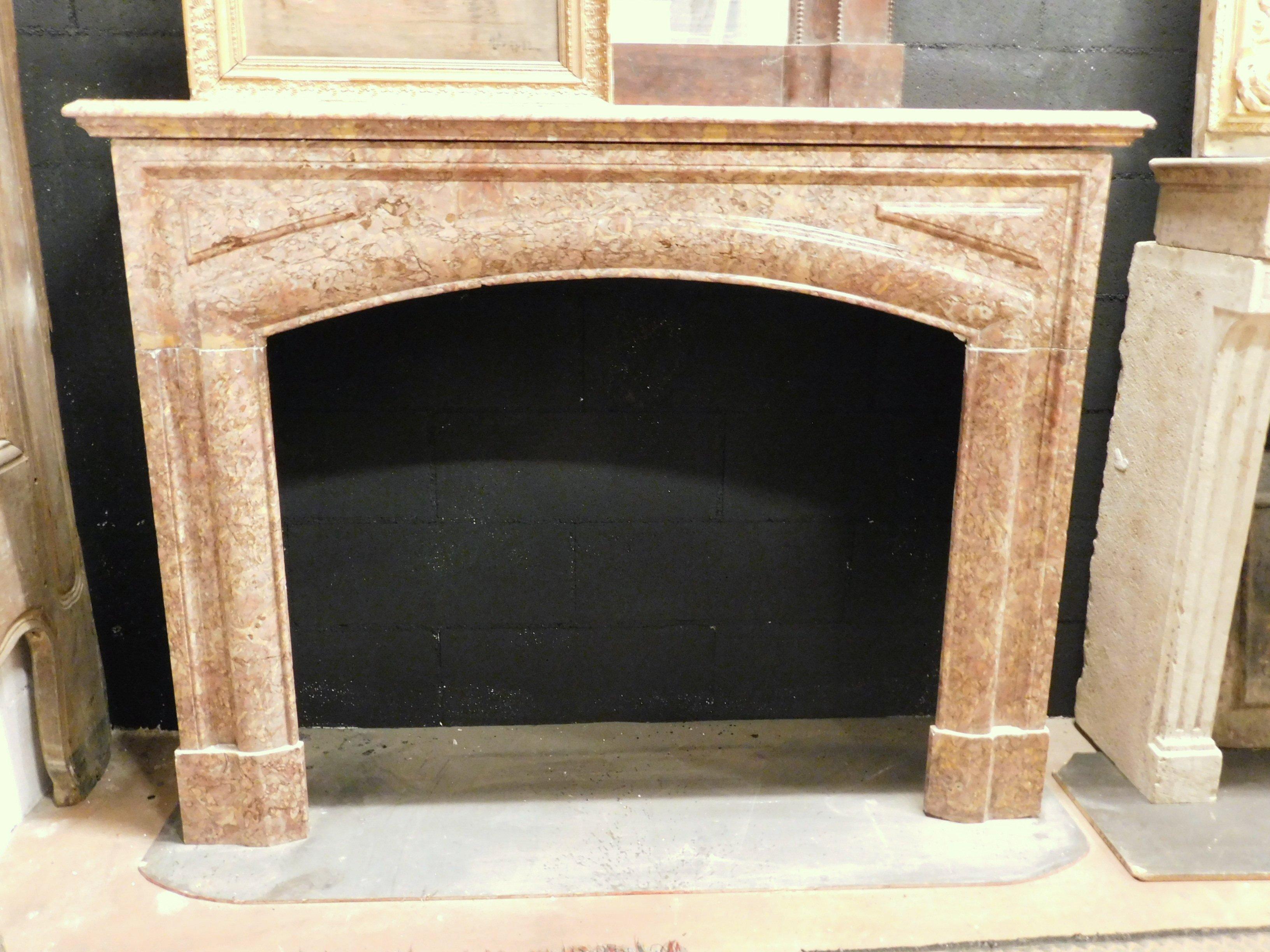 2 Antique Identical Fireplaces, Red Marble with Curved Mouth, Late 1800, Italy For Sale 2