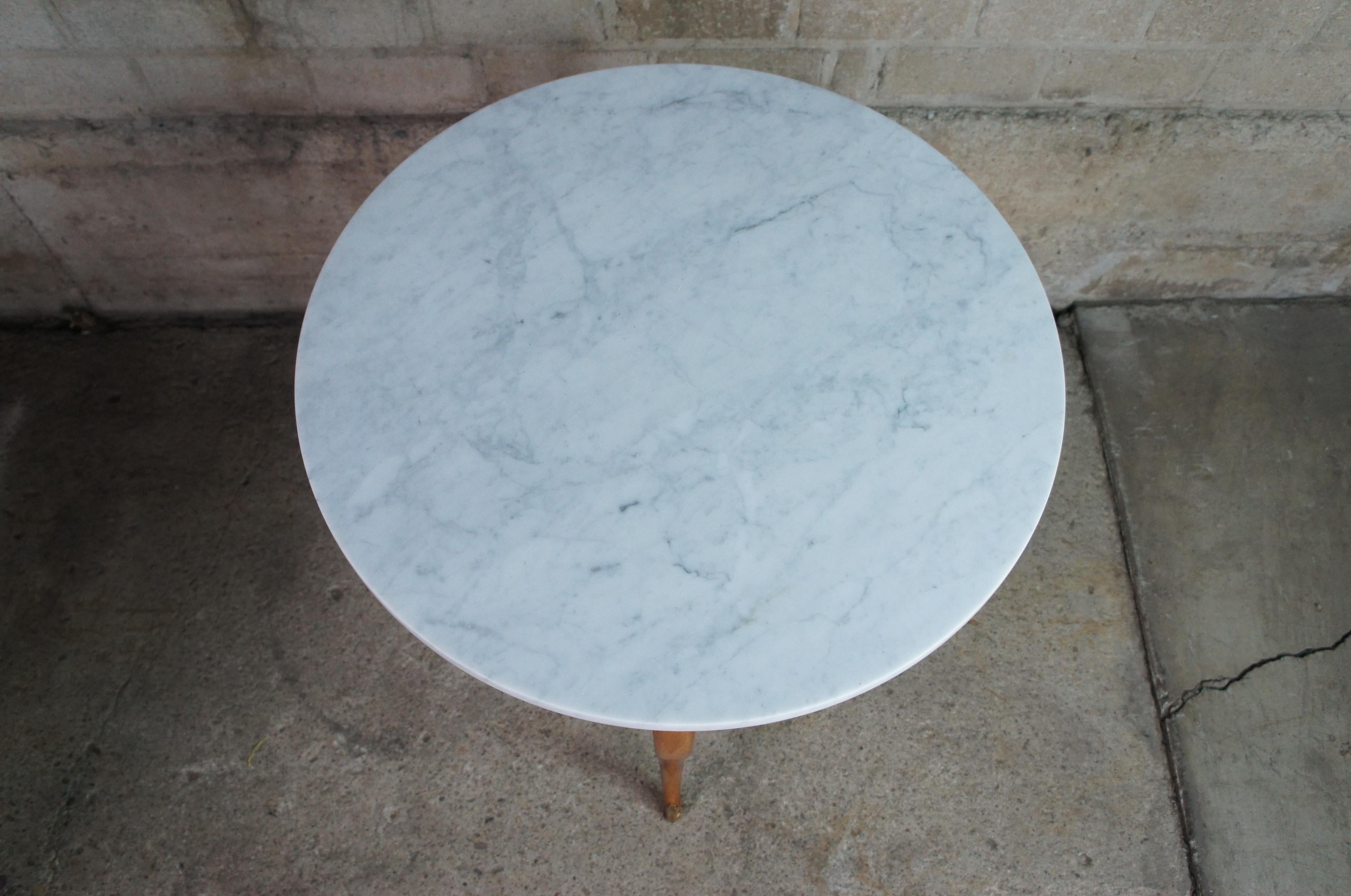 XIXe siècle 2 Anciennes tables d'appoint italiennes néoclassiques rondes en marbre et bois fruitier Gueridon en vente