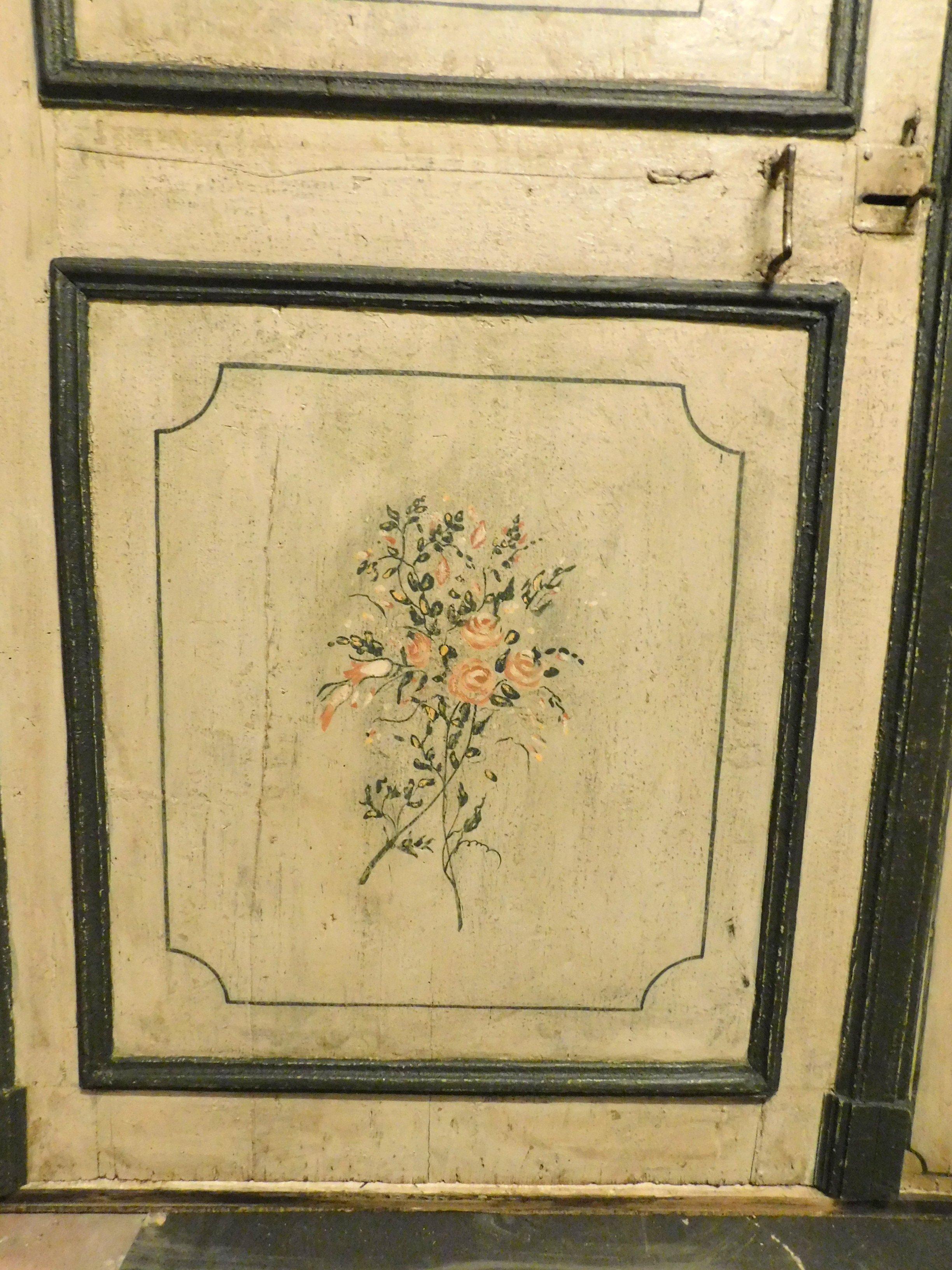 18th Century 2 Antique Lacquered Doors with Frame, Green Beige Background Flowers, 1700 Italy For Sale