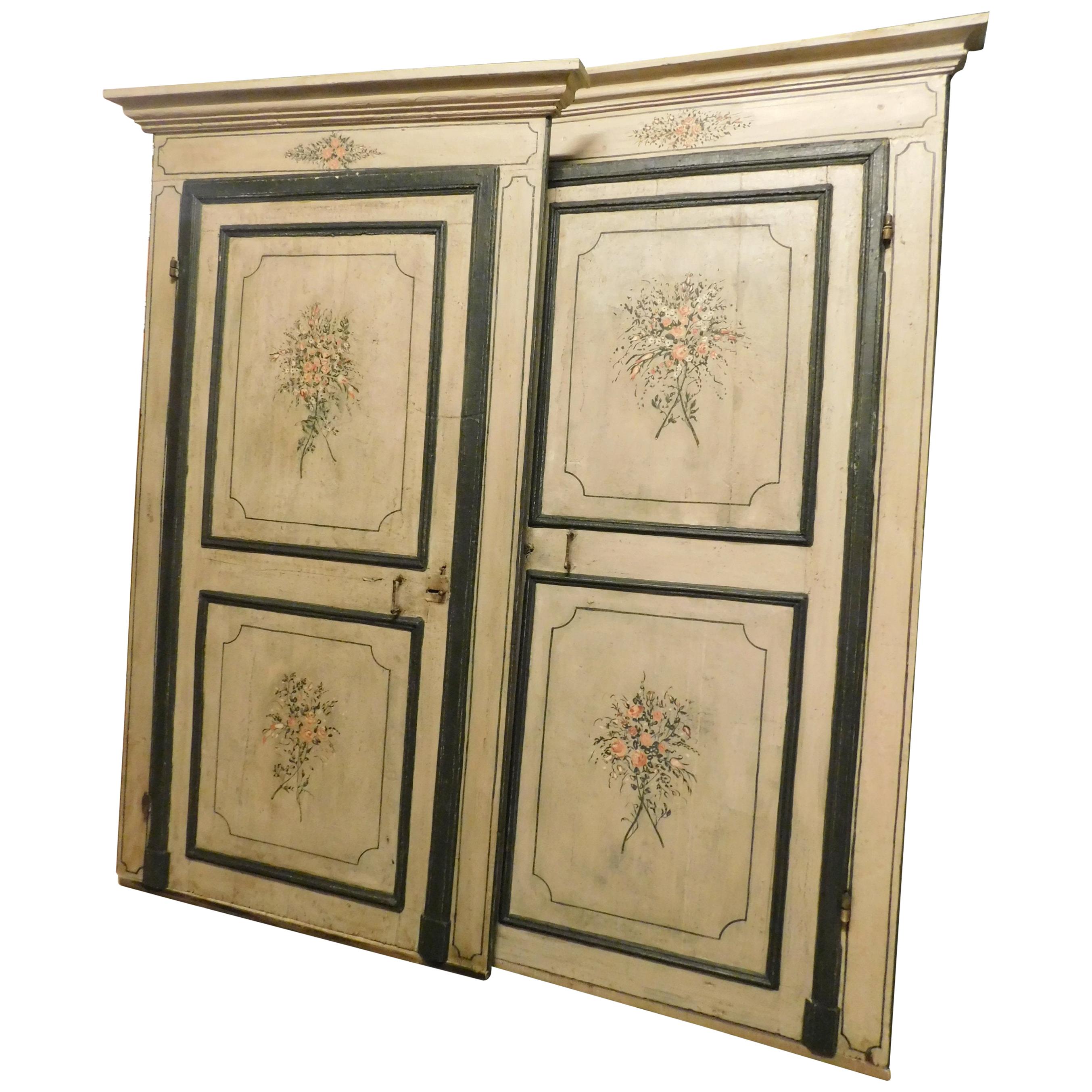 2 Antique Lacquered Doors with Frame, Green Beige Background Flowers, 1700 Italy For Sale
