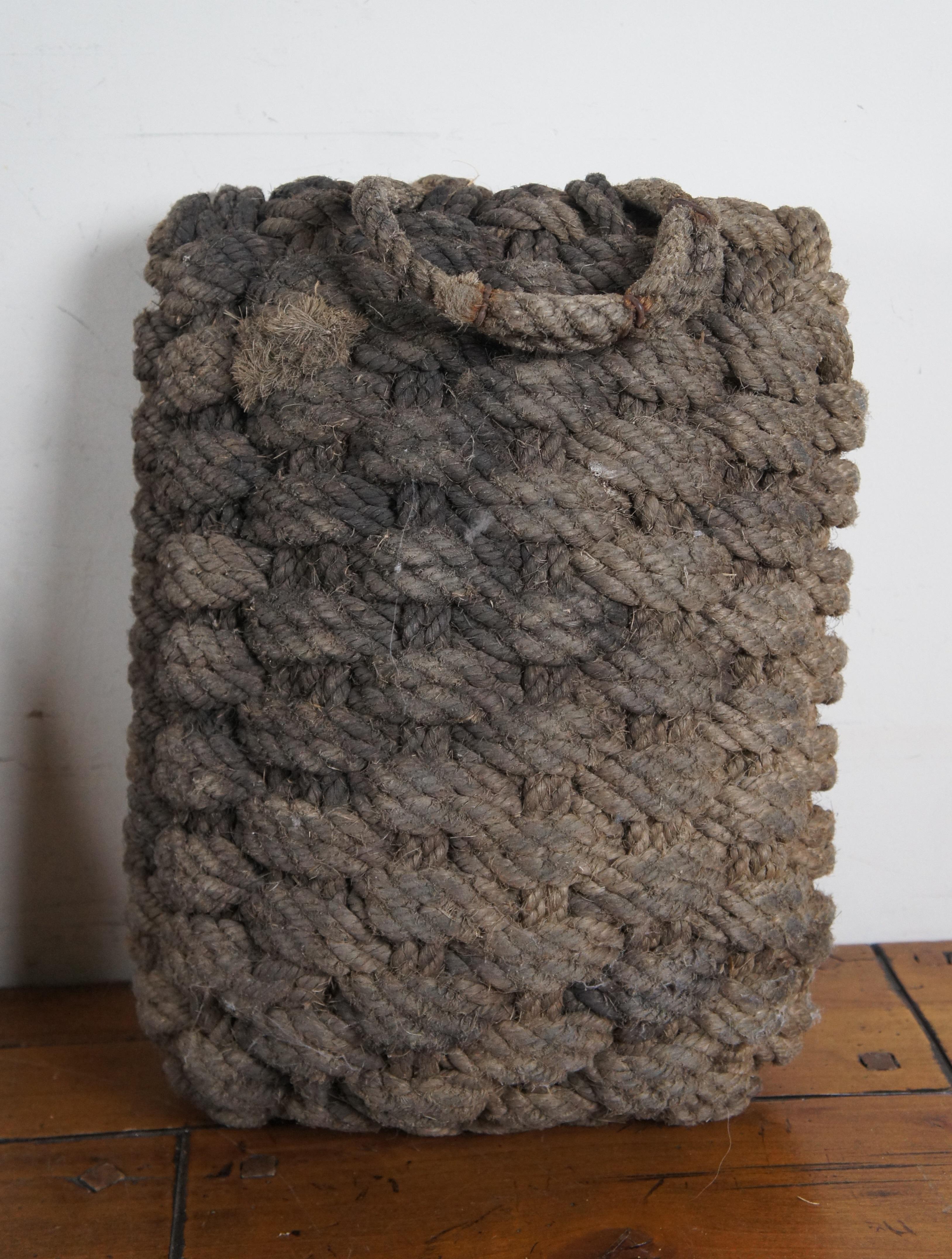 2 Antique Nautical Woven Hemp Rope Braided Marine Ship Boat Bumper Fender Pair In Good Condition For Sale In Dayton, OH