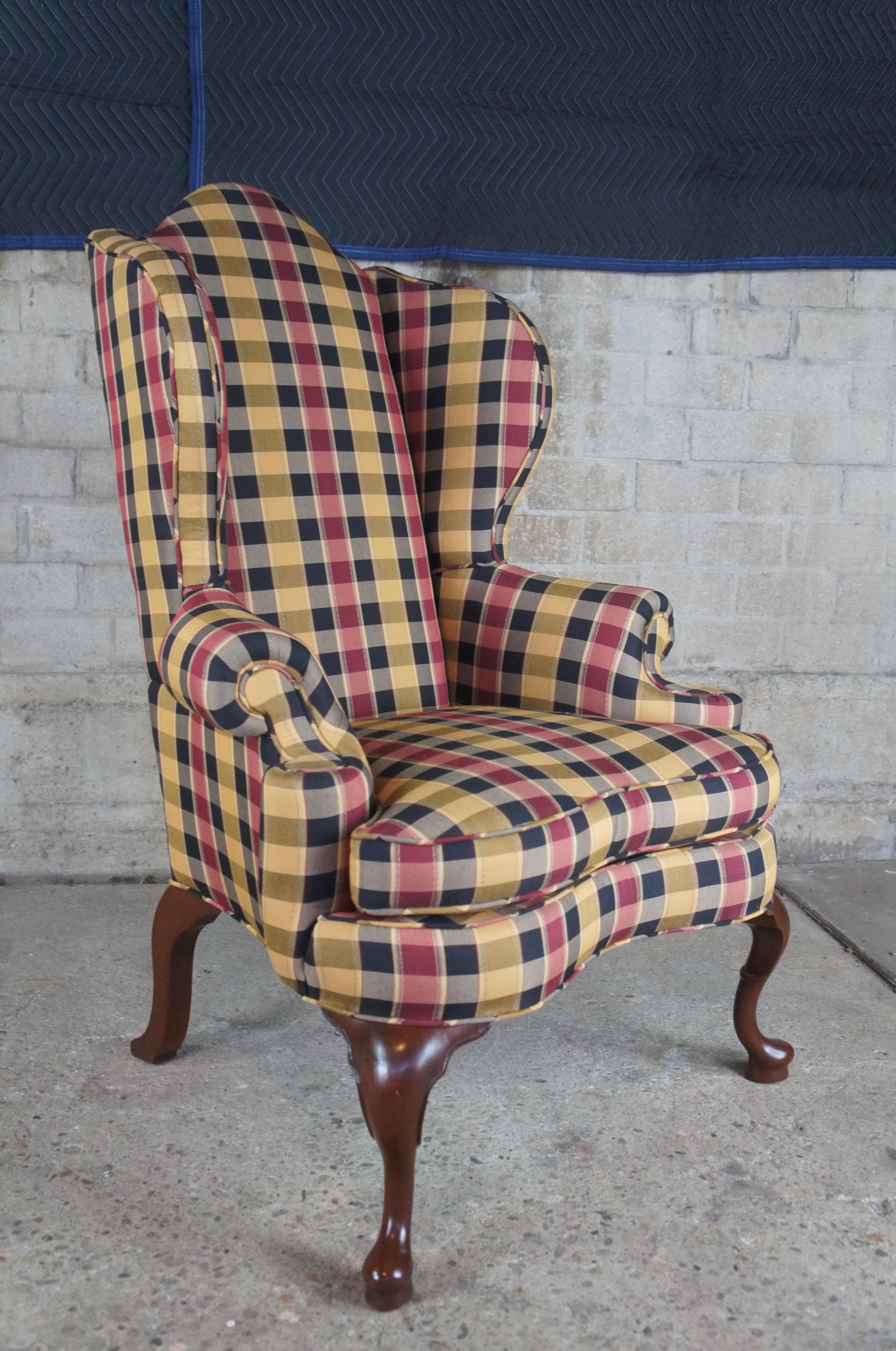 2 Antique Plaid Queen Anne Wingback Library Club Accent Arm Chairs In Good Condition In Dayton, OH