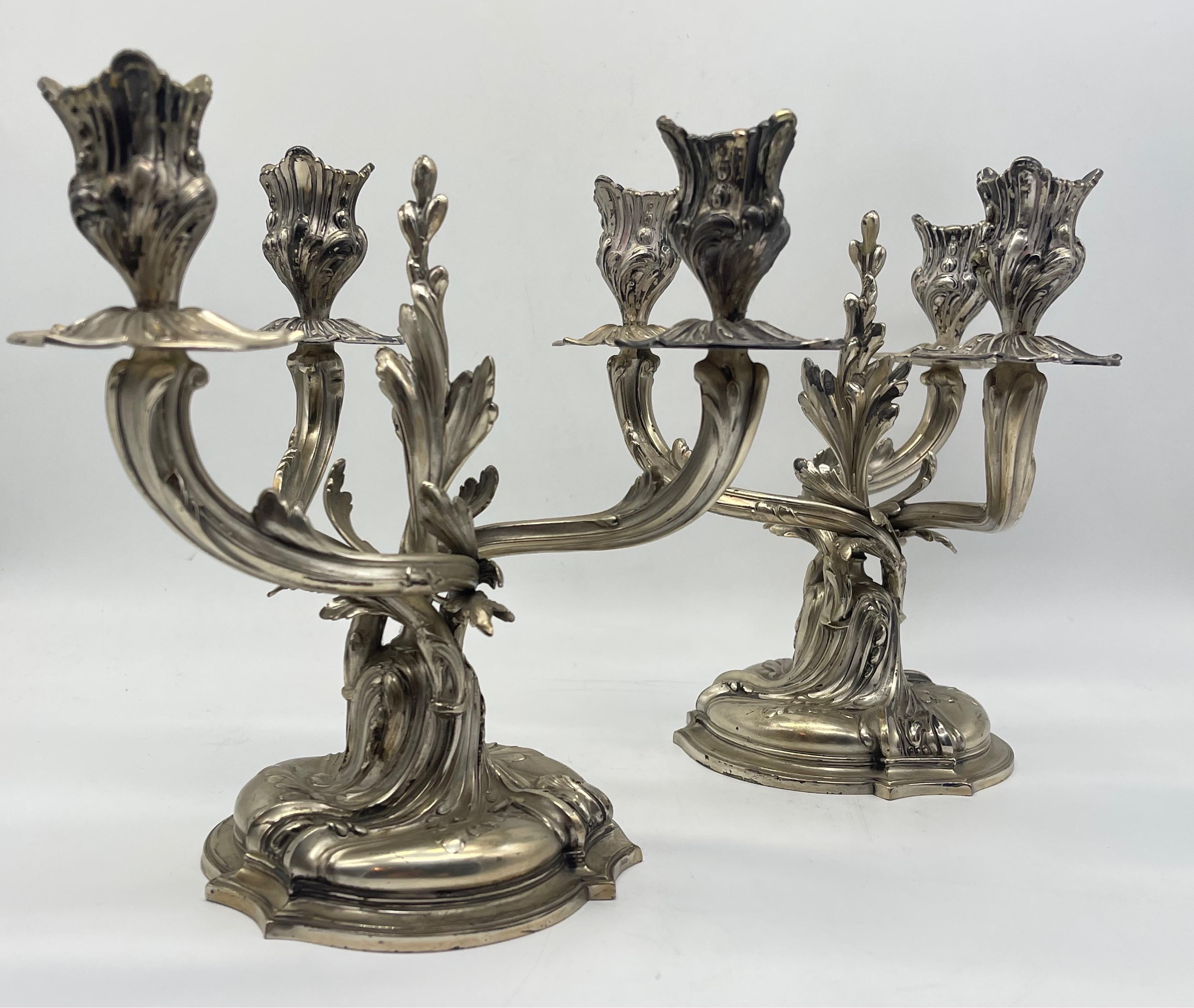 2 Antique Silver Candlesticks 3-armed 800 Germany Rococo

3-armed

Strube & Sohn 

Half moon & crown


Weight: 1179 grams

The condition can be seen in the pictures.