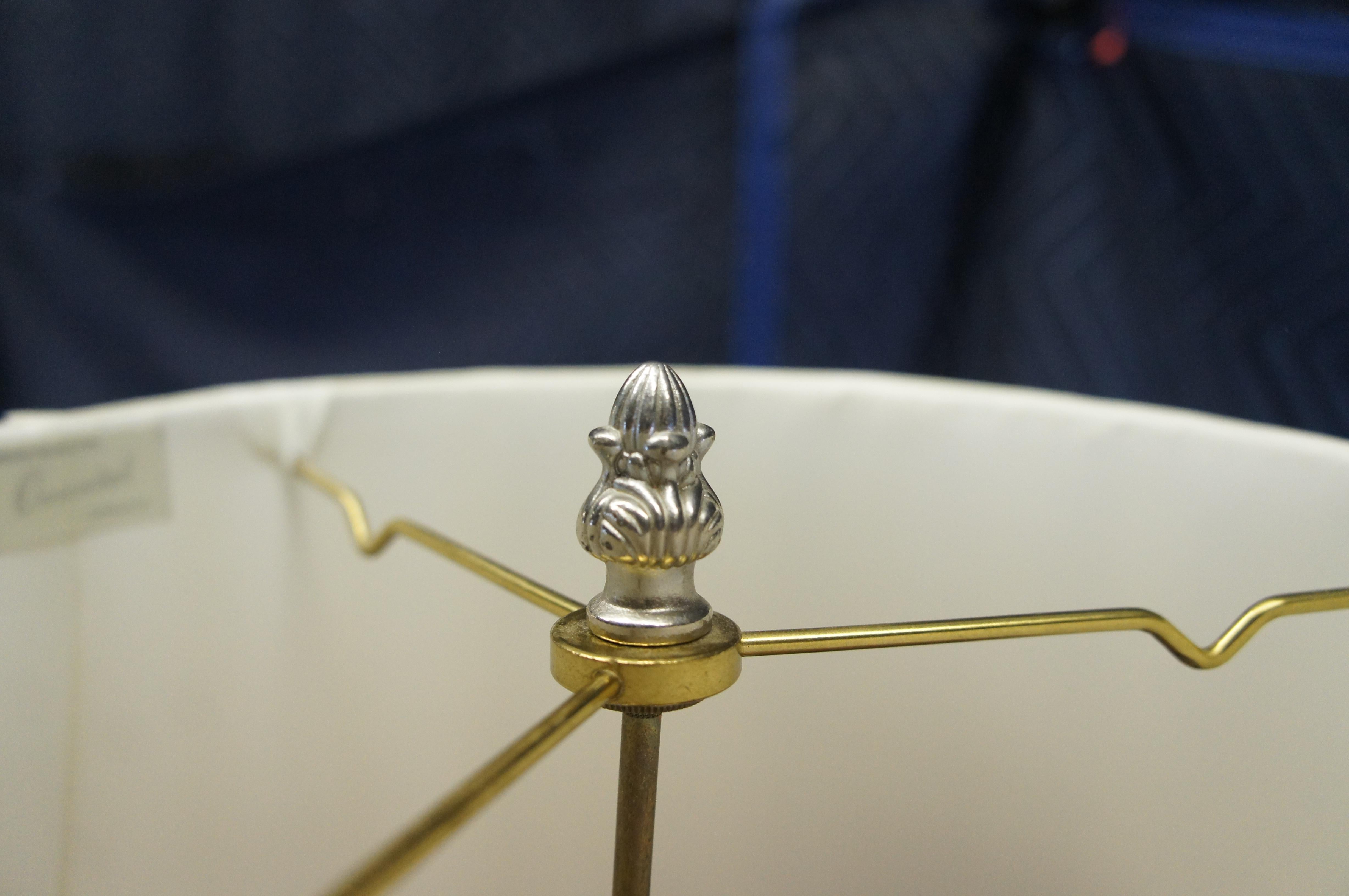 2 lampes à huile converties en urne de cheminée en métal argenté 31 pouces en vente 4