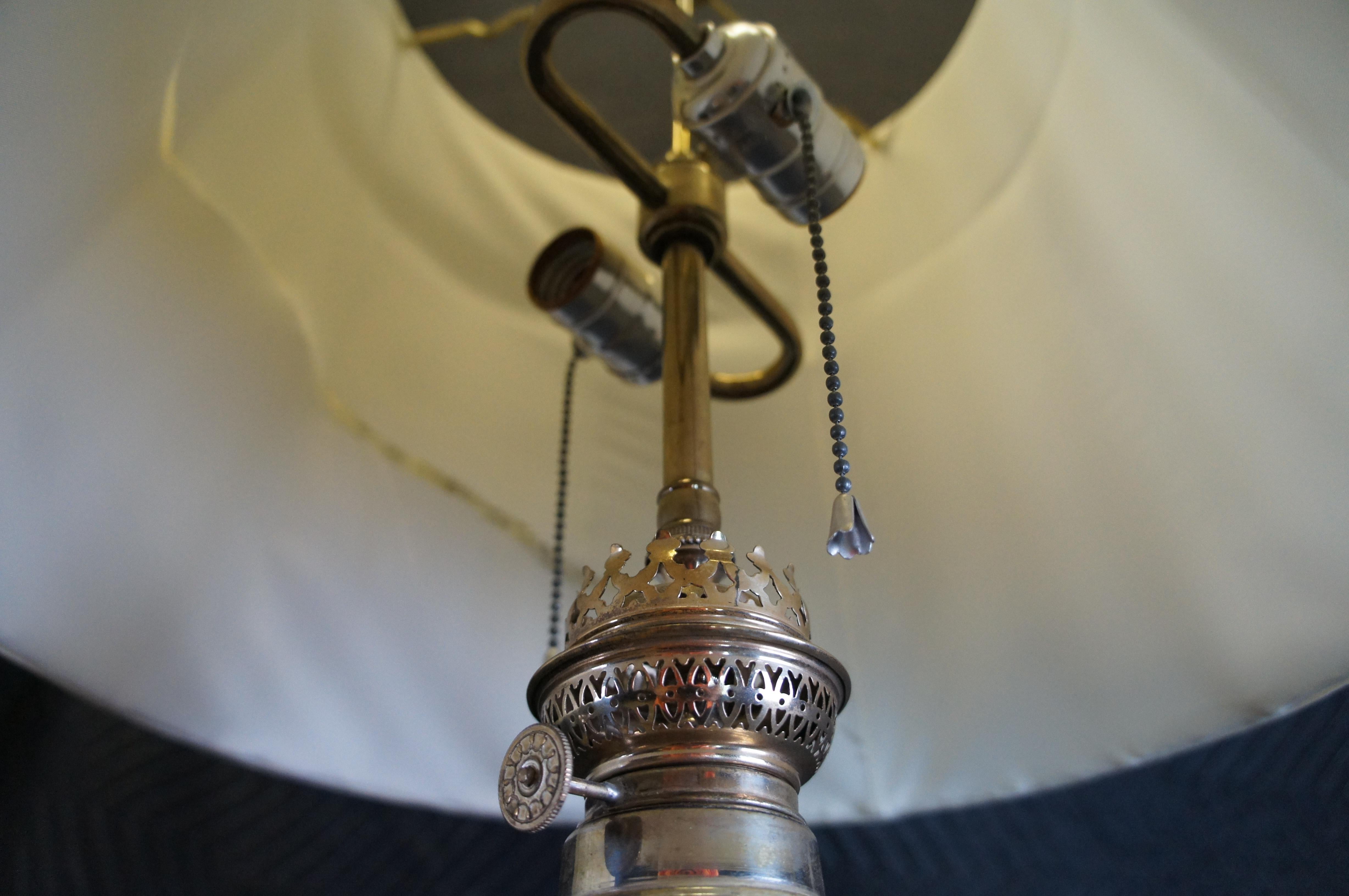 2 lampes à huile converties en urne de cheminée en métal argenté 31 pouces en vente 5