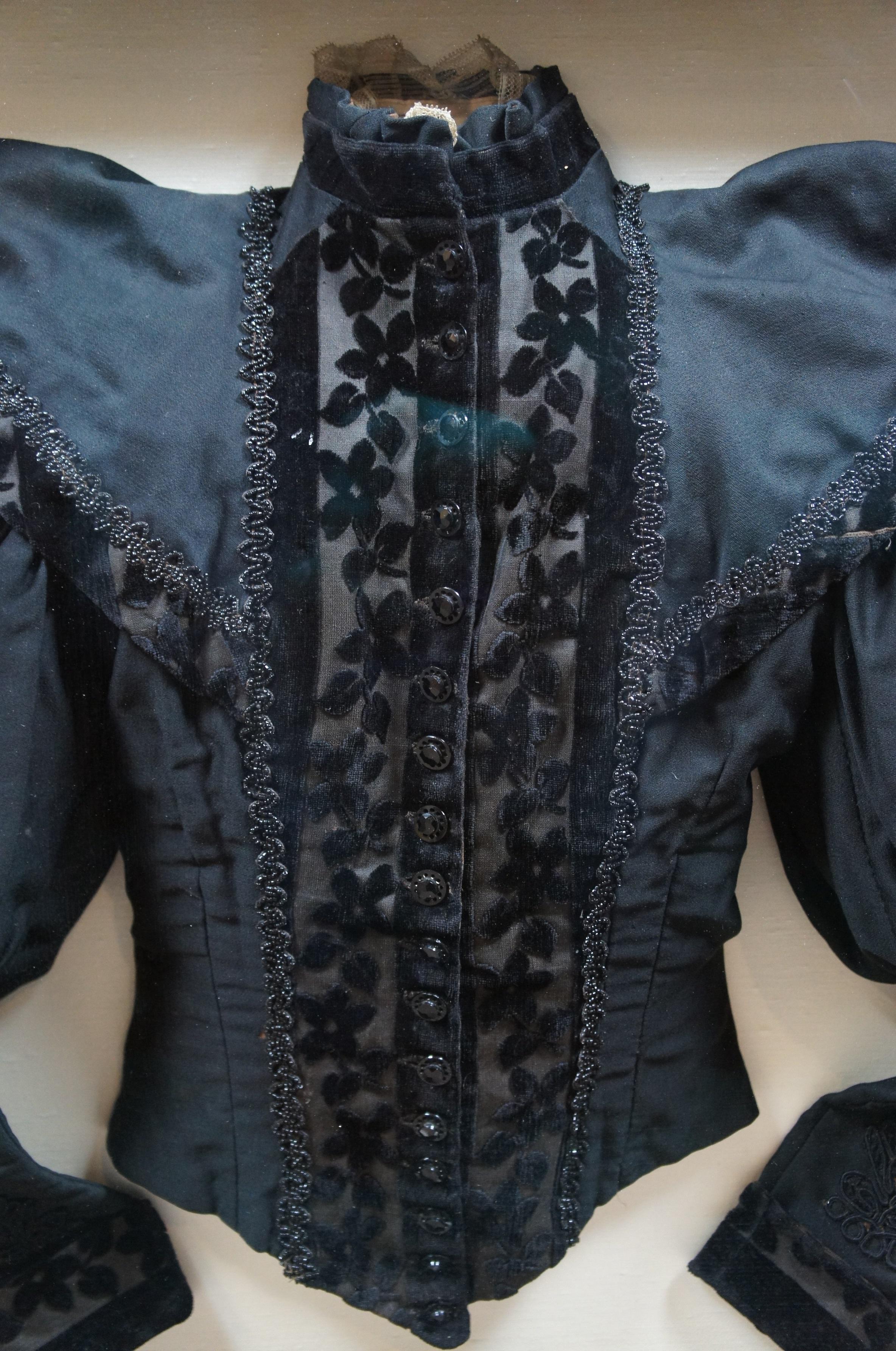 2 Antique Victorian Black Velvet & Lace Bodice & Shirtwaist Shadowboxes 30