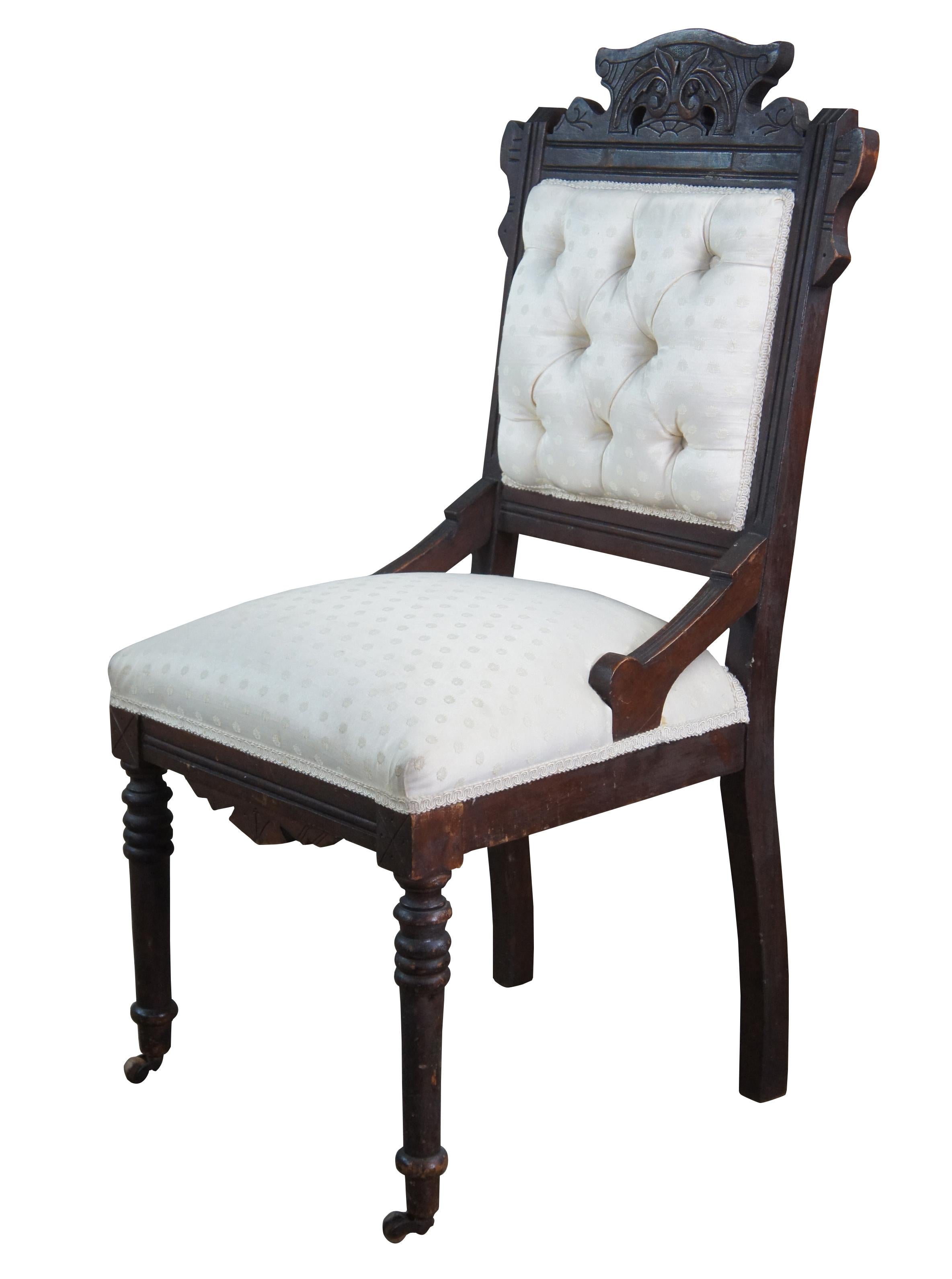 2 Antique Victorian Eastlake Carved Walnut Tufted Side Accent Dining Chairs Pair In Good Condition In Dayton, OH