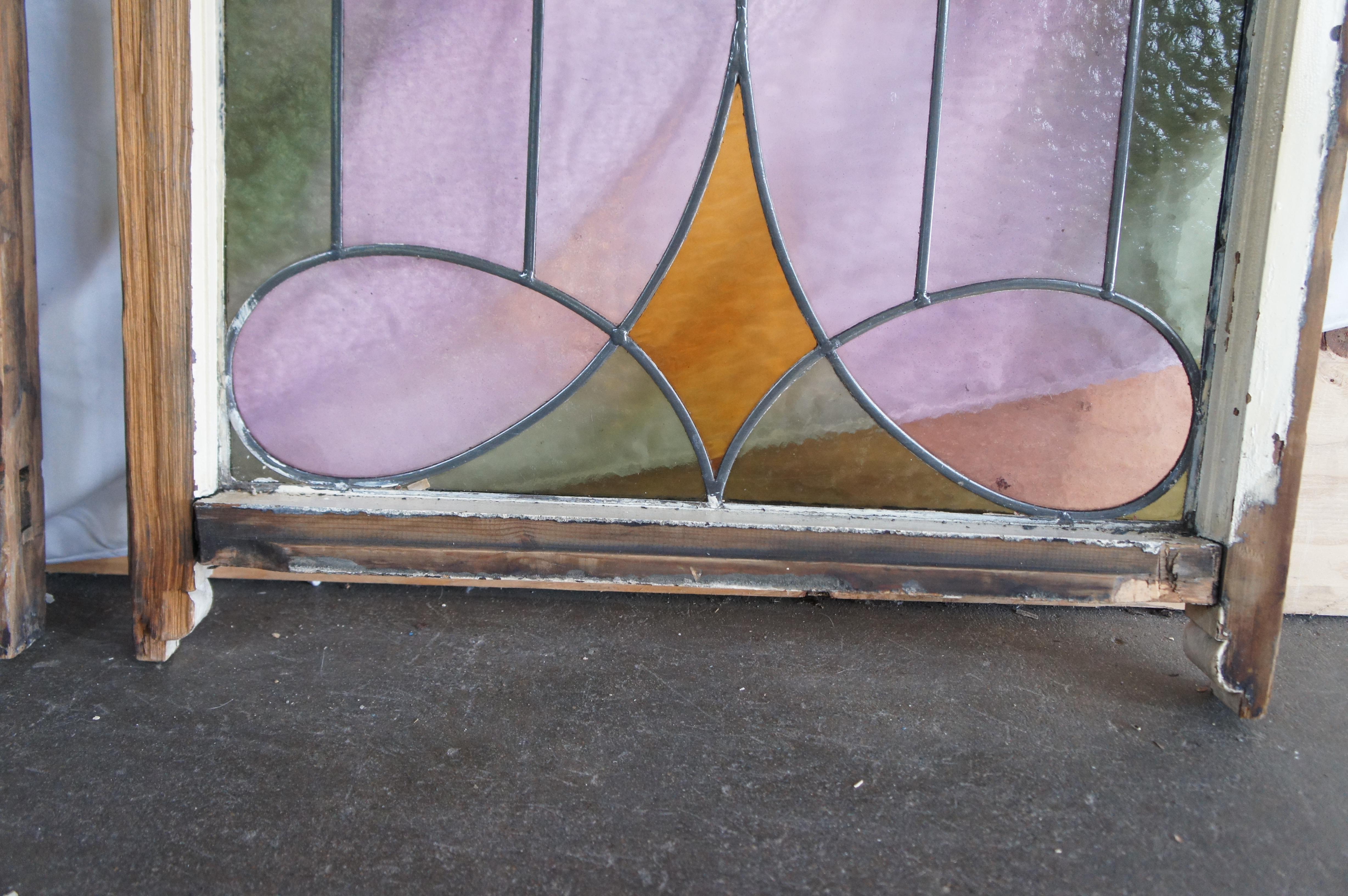2 Vidrieras antiguas victorianas emplomadas de tulipanes Architectural Salvage 32 en venta 6