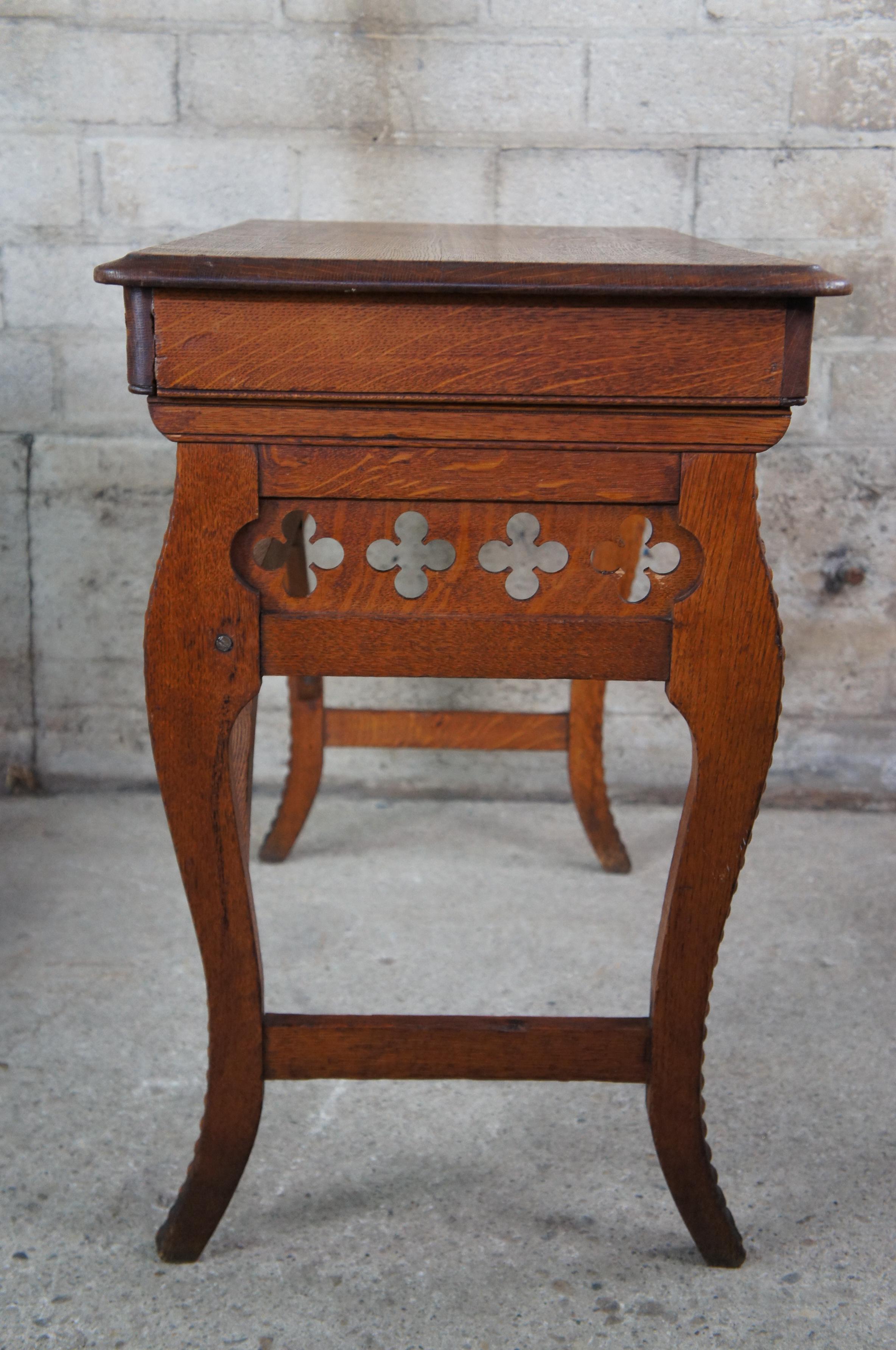 2 Antique Victorian Quartersawn Oak Folding Mission Campaign Writing Desks In Good Condition For Sale In Dayton, OH