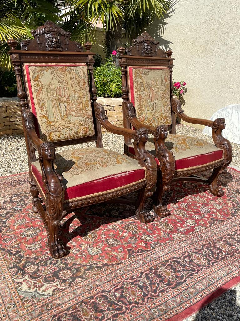 2 poltrone e 2 sedie in stile rinascimentale in noce 7