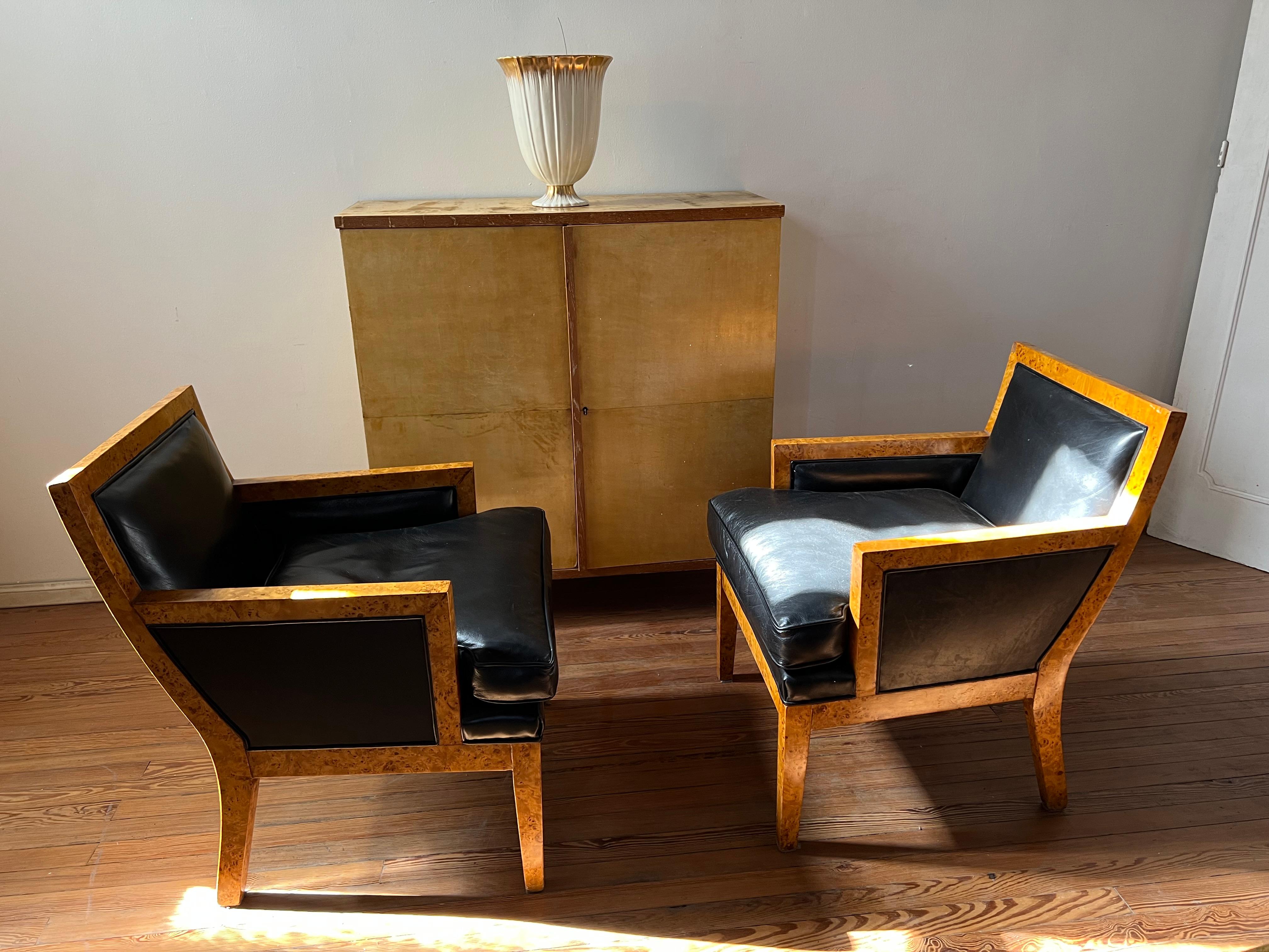 2 Armchairs Art Deco in leather and wood , France, 1930 For Sale 3
