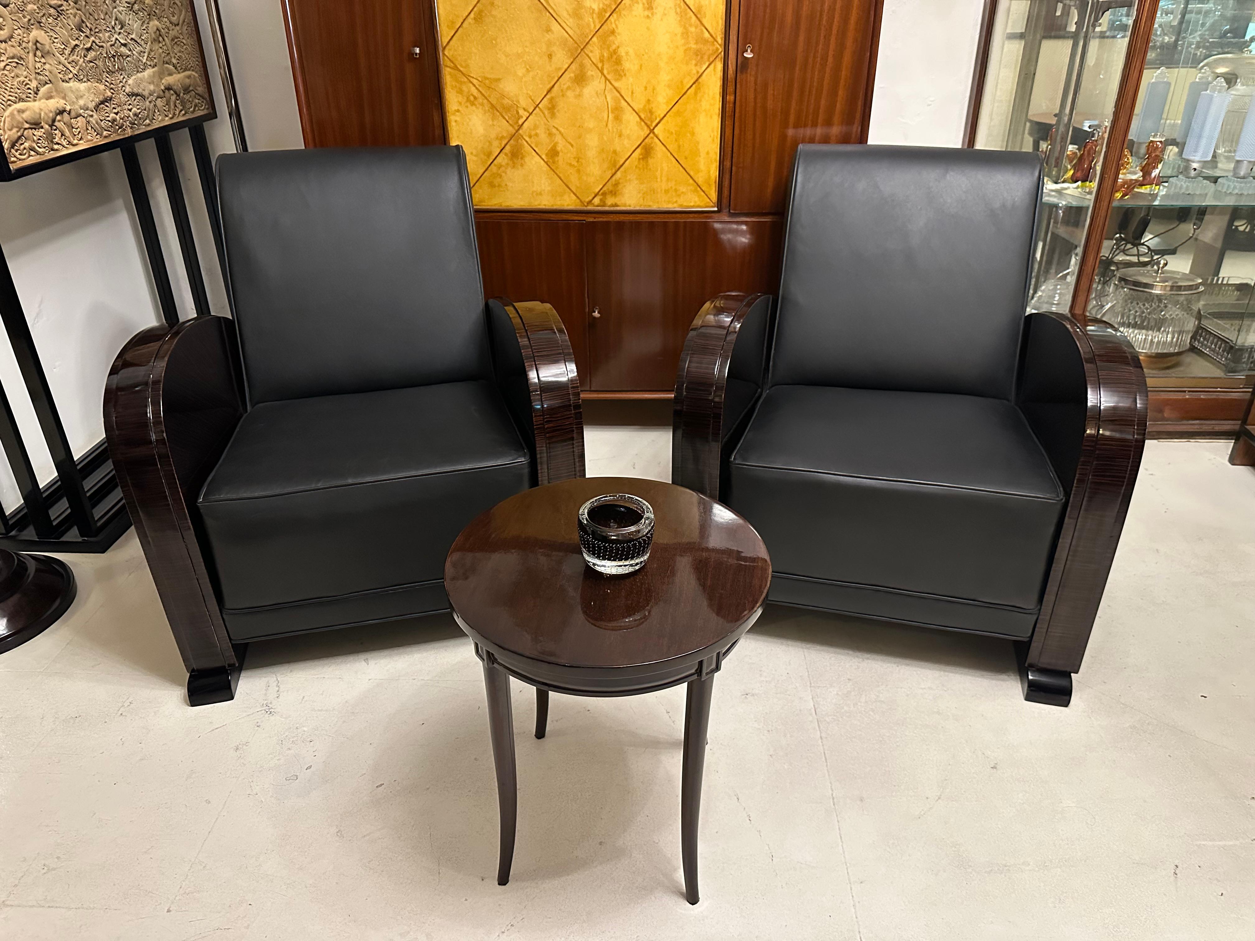 French 2 Armchairs Art Deco in wood and leather, Made in France, 1920 For Sale
