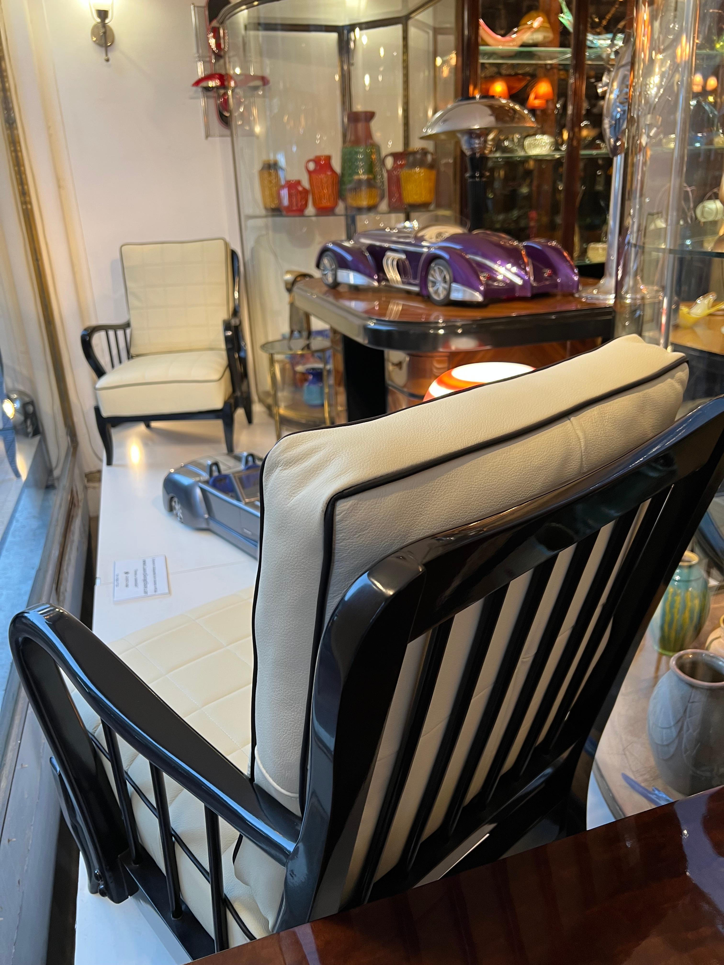2 fauteuils en cuir attribués à Paolo Buffa Bon état - En vente à Ciudad Autónoma Buenos Aires, C