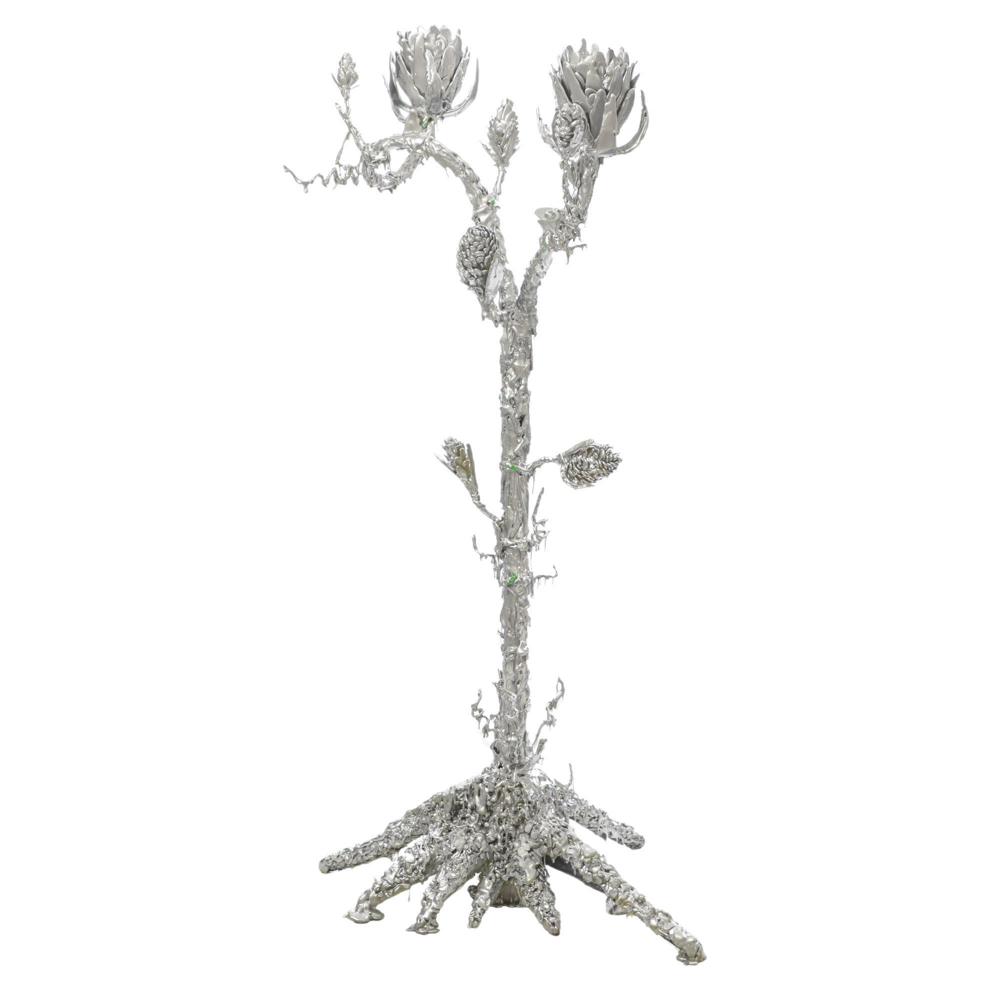 Candelabro a 2 bracci Earth Monsters in resina e metallo cromato di Roham Shamekh in vendita