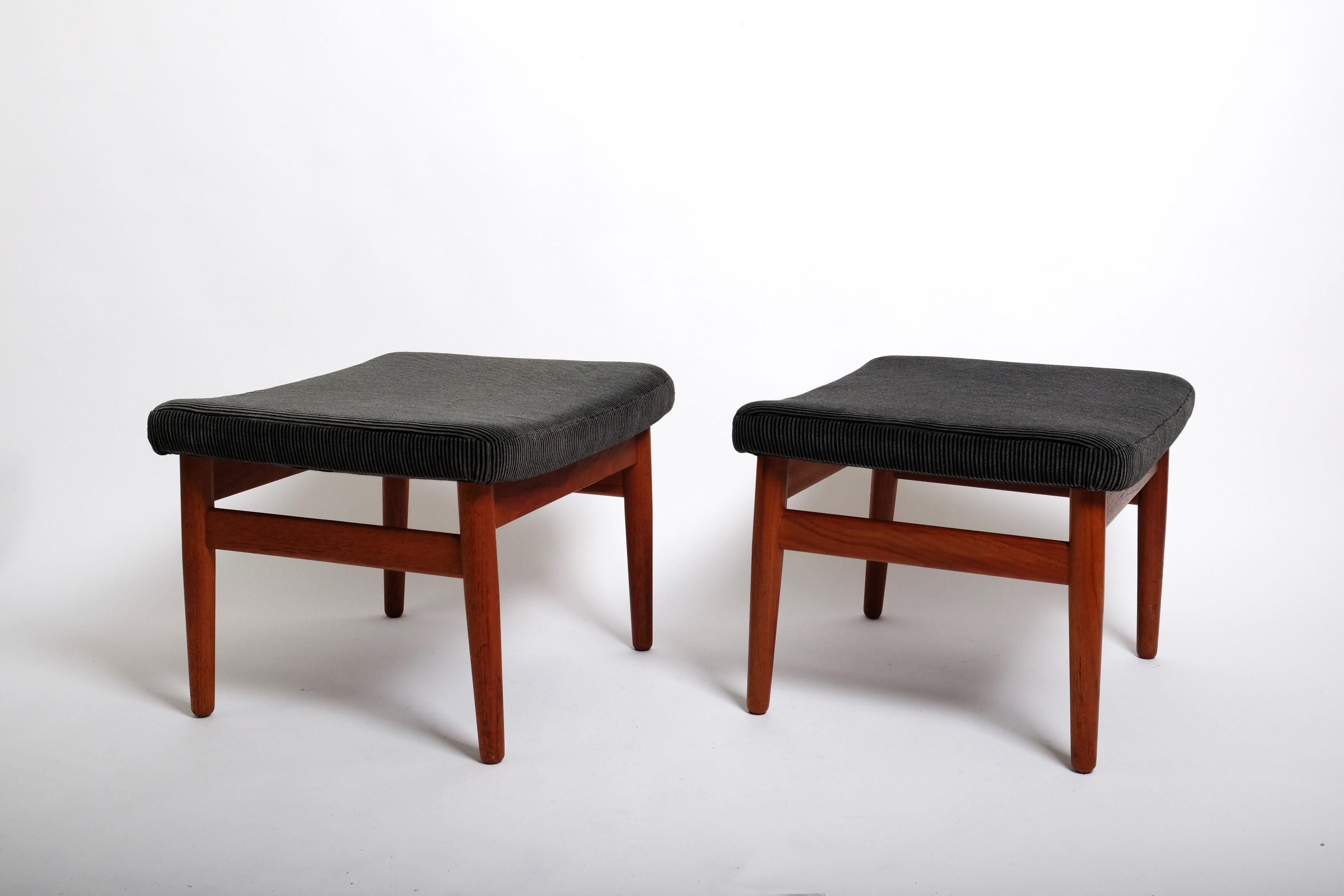 Mid-Century Modern Two Mid-Century Stools by Arne Vodder FD164 Ottomans France & Son, Denmark 1960s For Sale