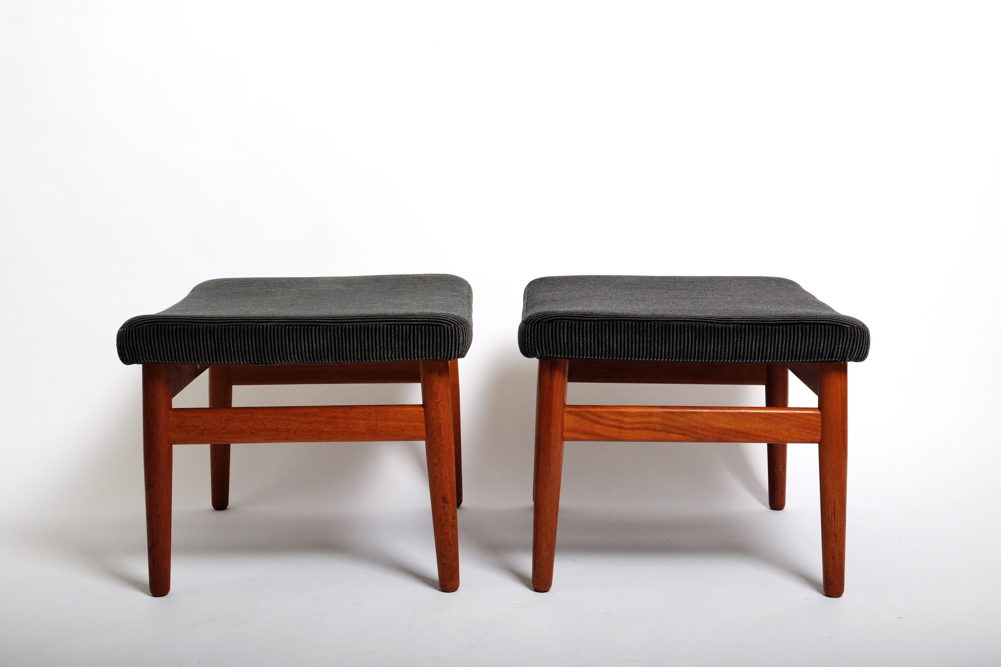 Mid-20th Century Two Mid-Century Stools by Arne Vodder FD164 Ottomans France & Son, Denmark 1960s For Sale